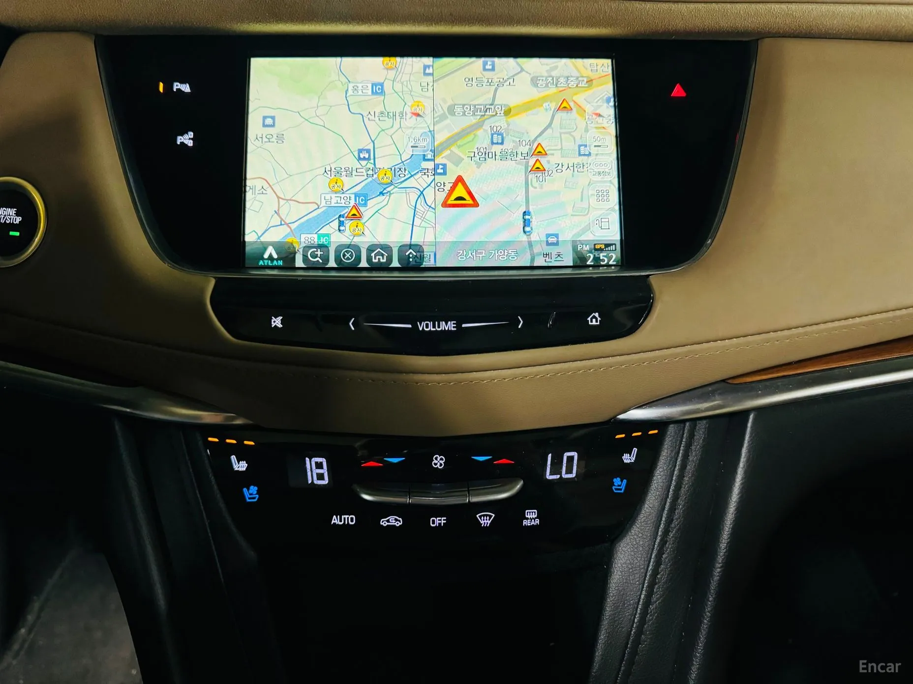 Cadillac XT5 превью 16