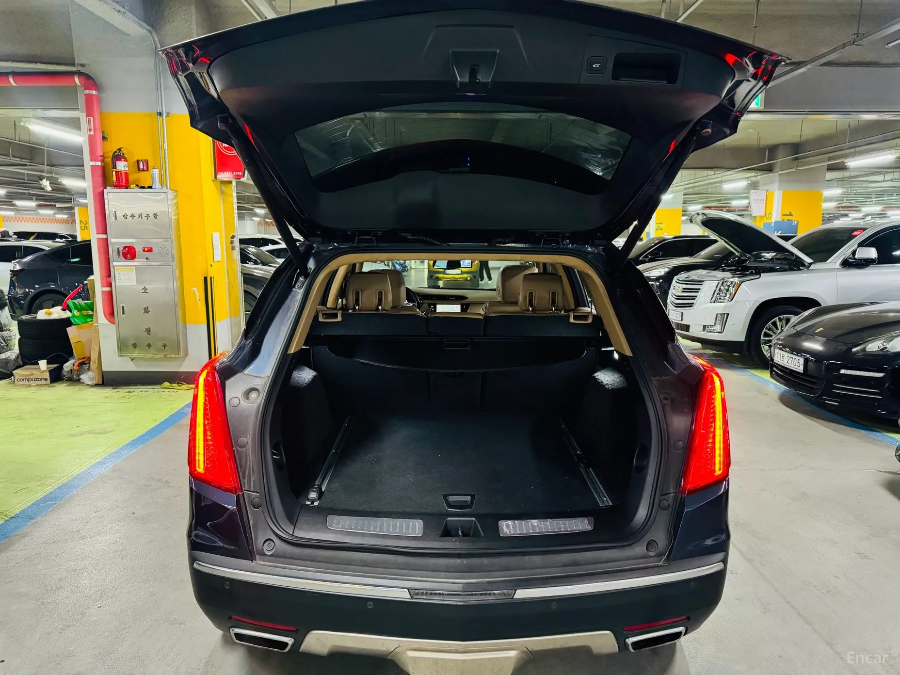Cadillac XT5 превью 19