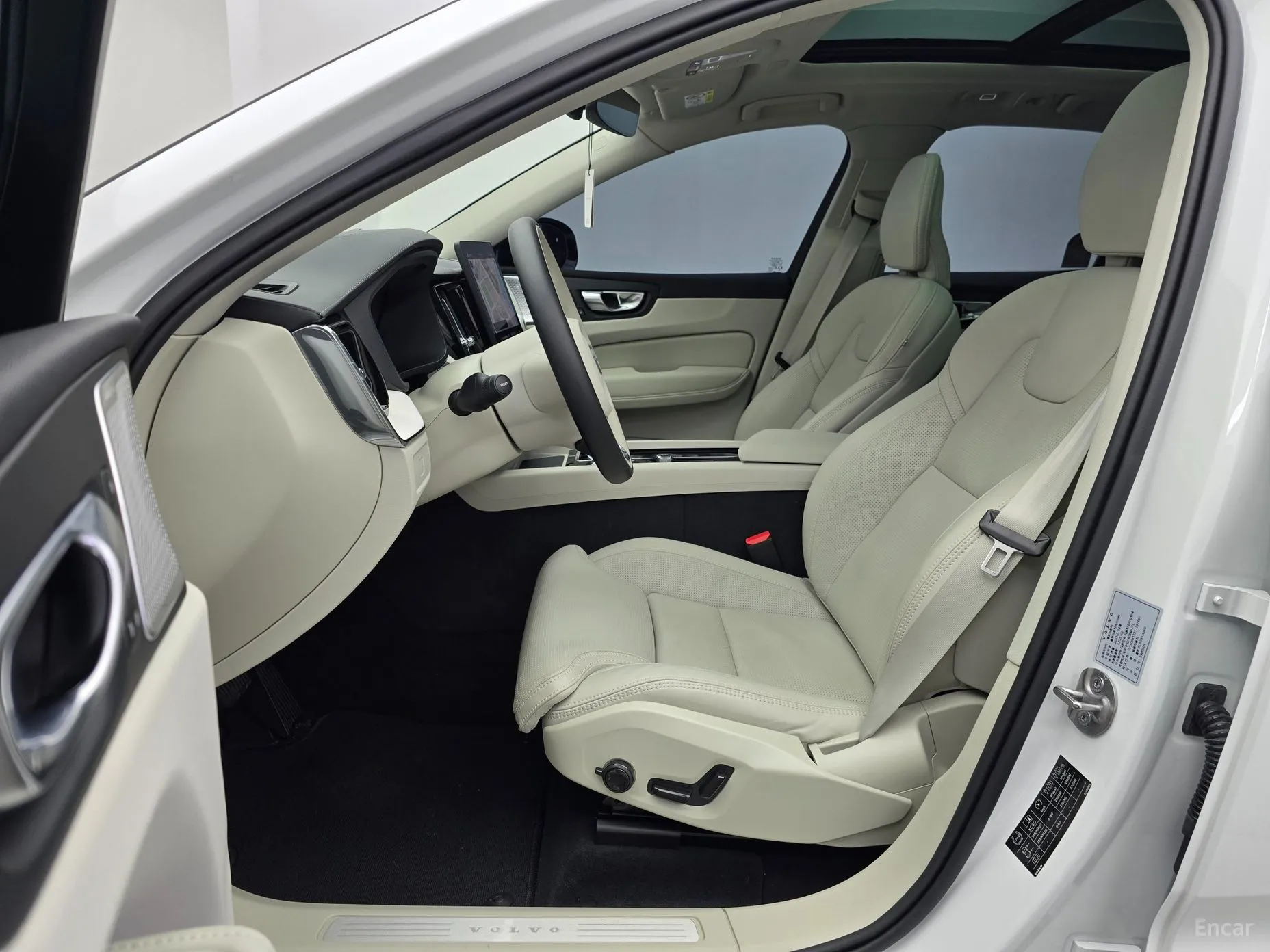 Volvo XC60 Gen 2 превью 11