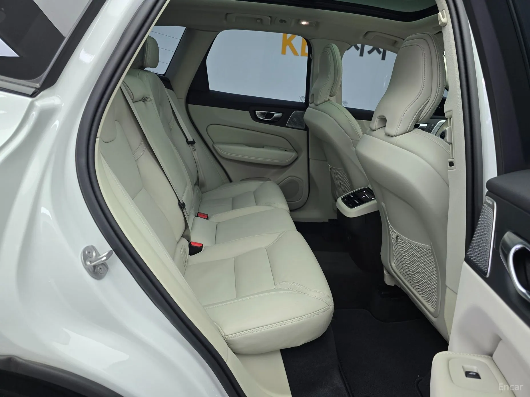 Volvo XC60 Gen 2 превью 13