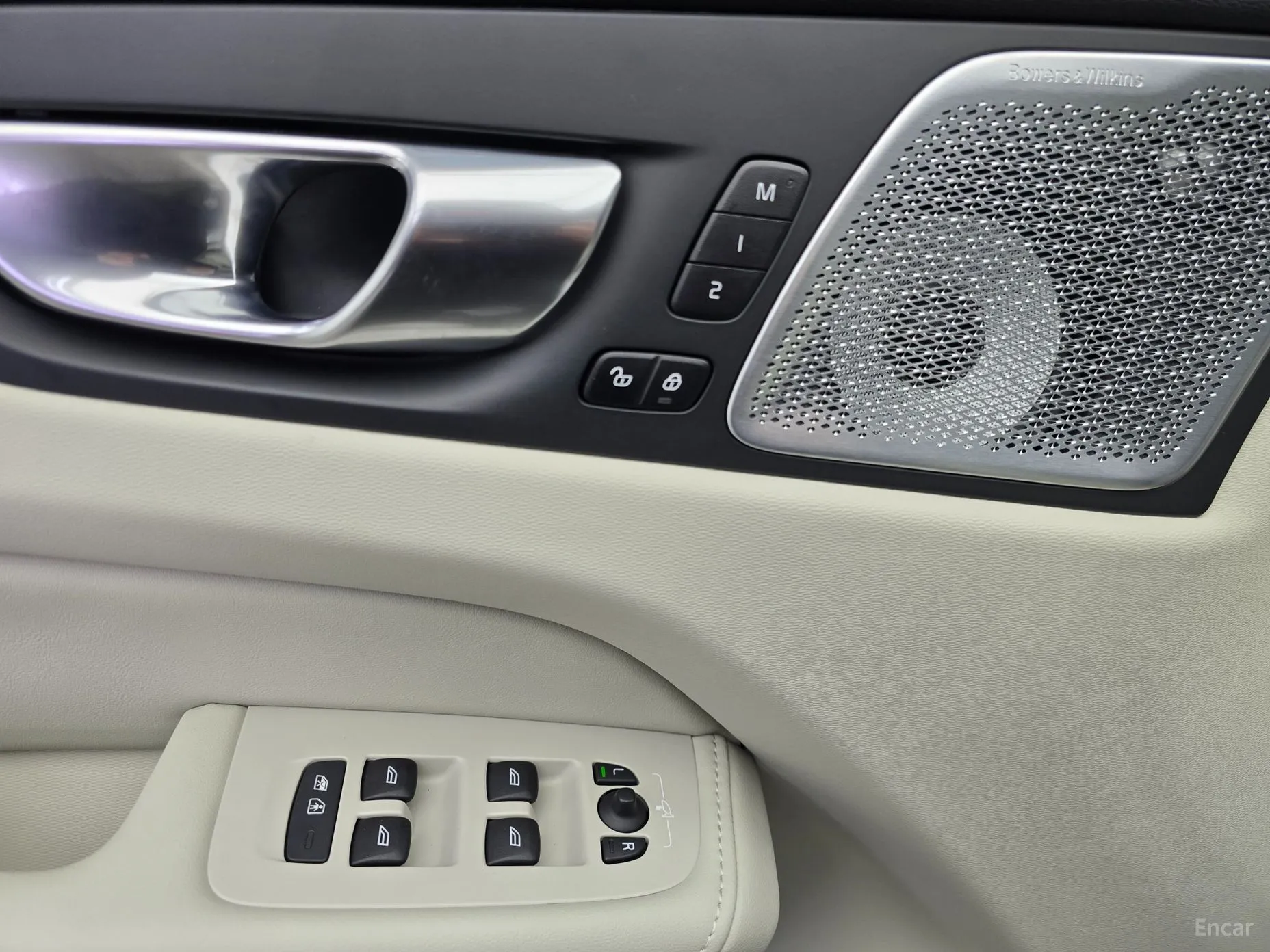 Volvo XC60 Gen 2 превью 14