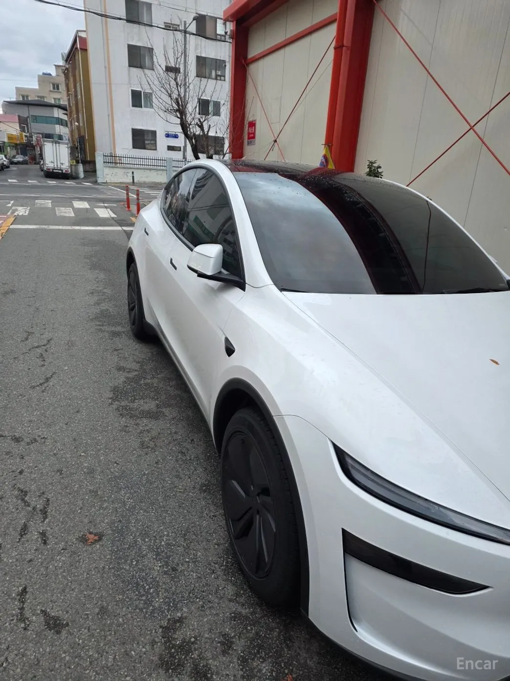 Tesla Model Y превью 10