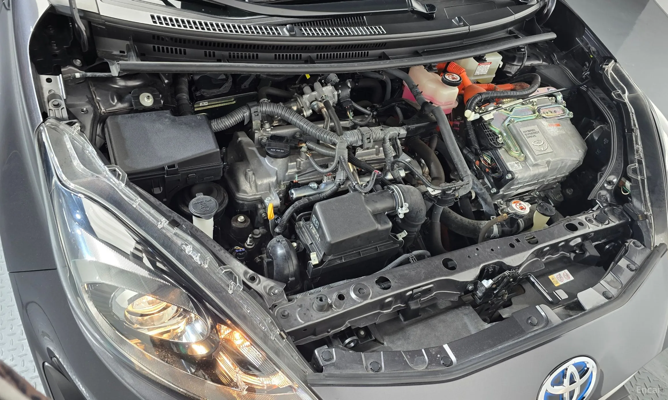 Toyota Prius C превью 6