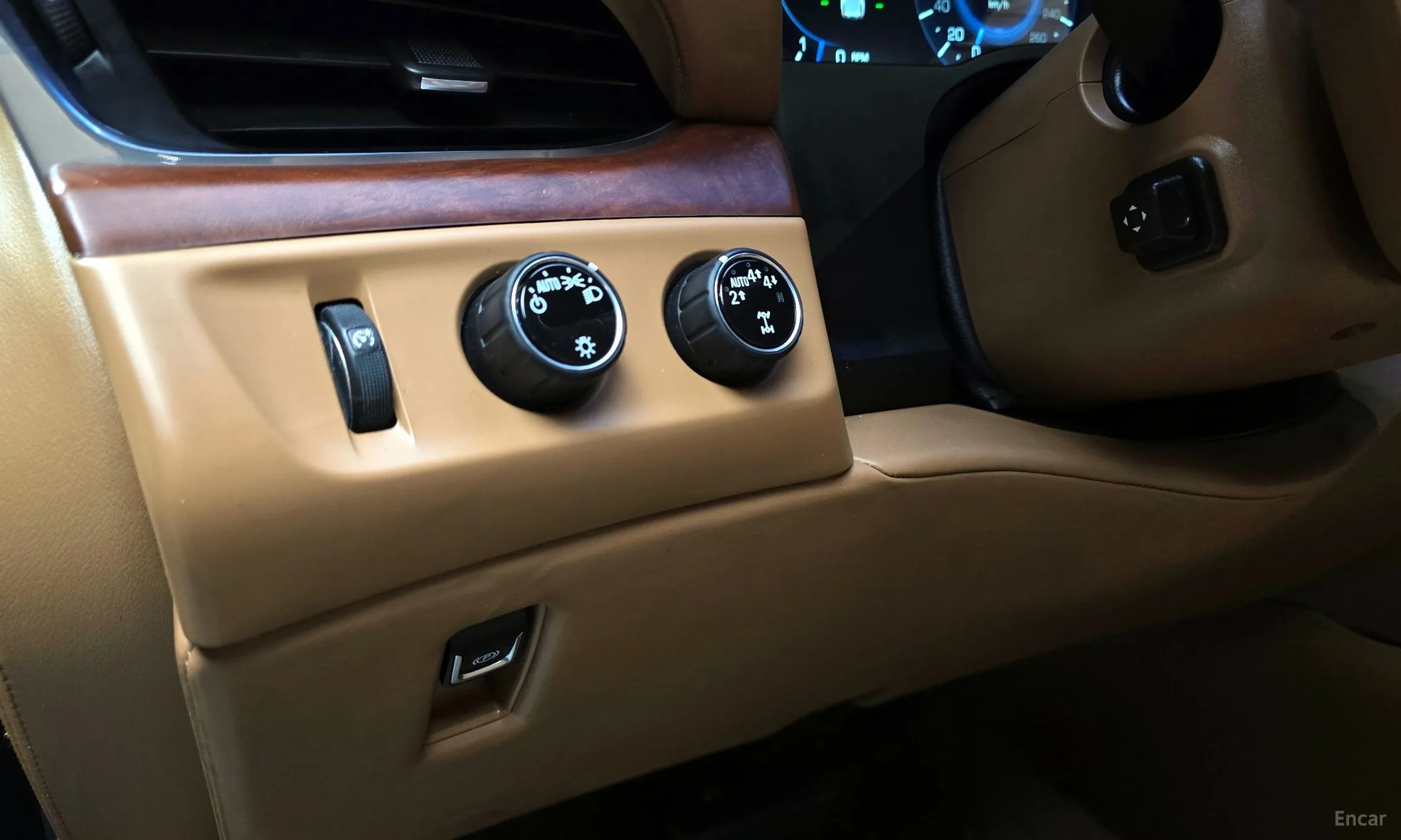 Cadillac Escalade превью 13