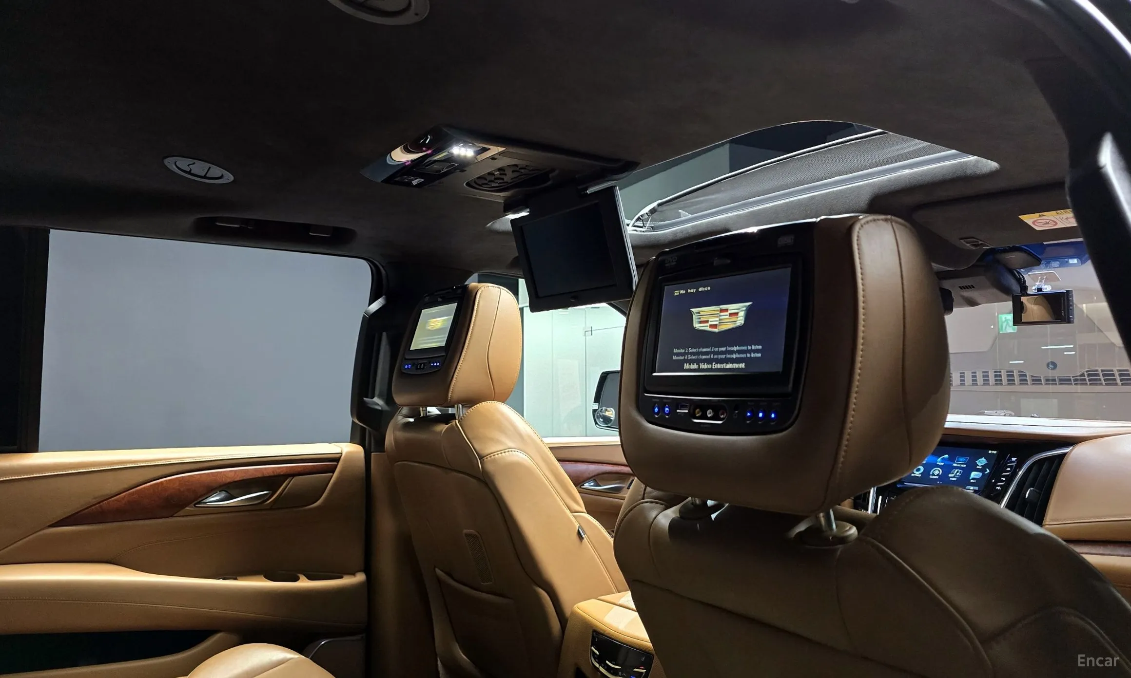 Cadillac Escalade превью 17