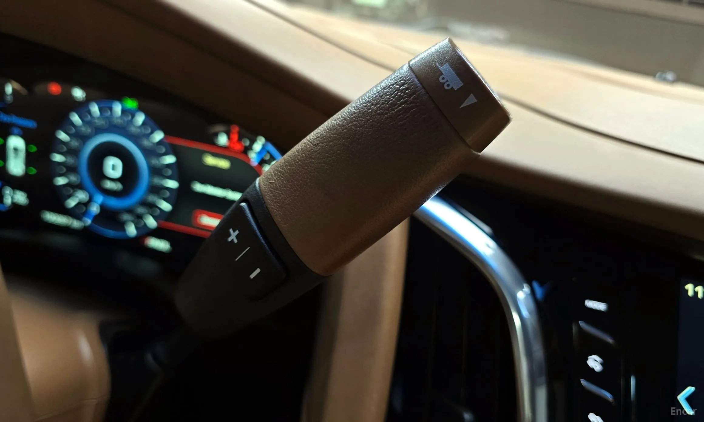 Cadillac Escalade превью 9