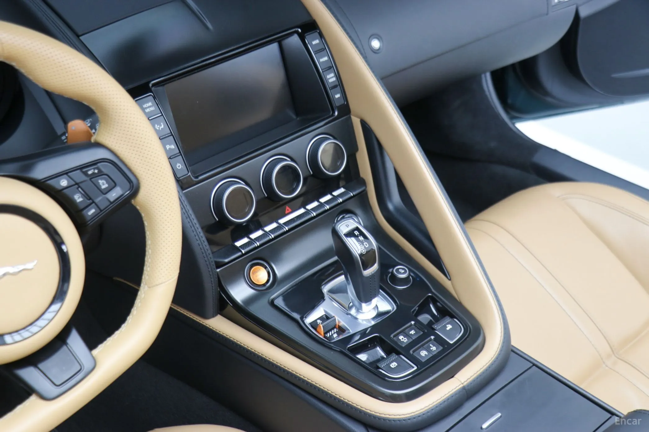 Jaguar F-TYPE превью 13