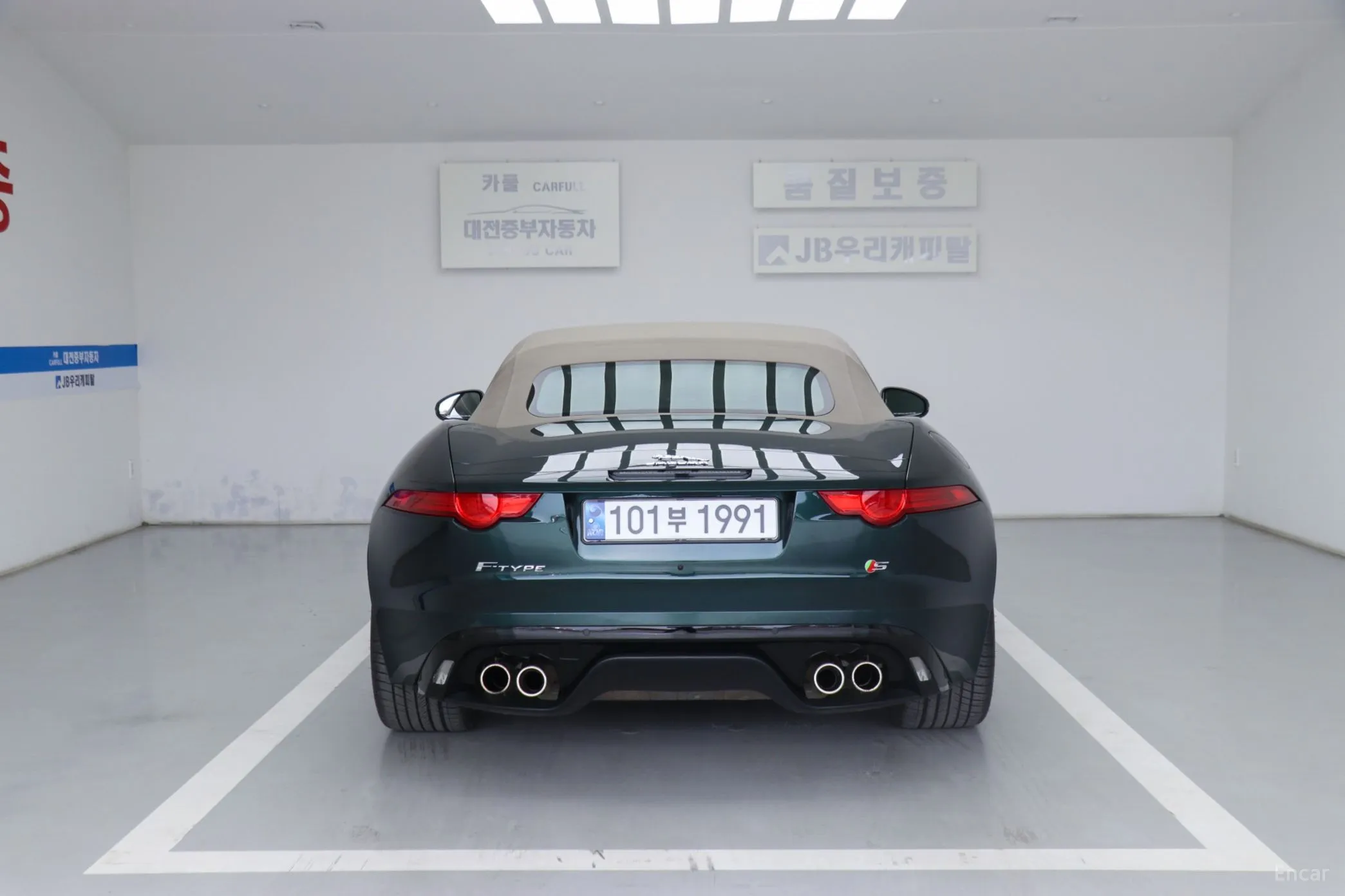 Jaguar F-TYPE превью 6