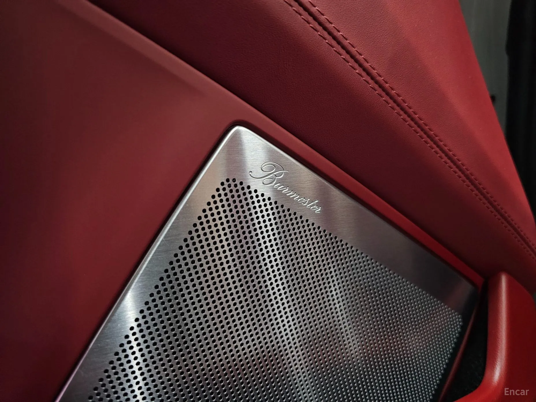 Porsche 911 (992) превью 13