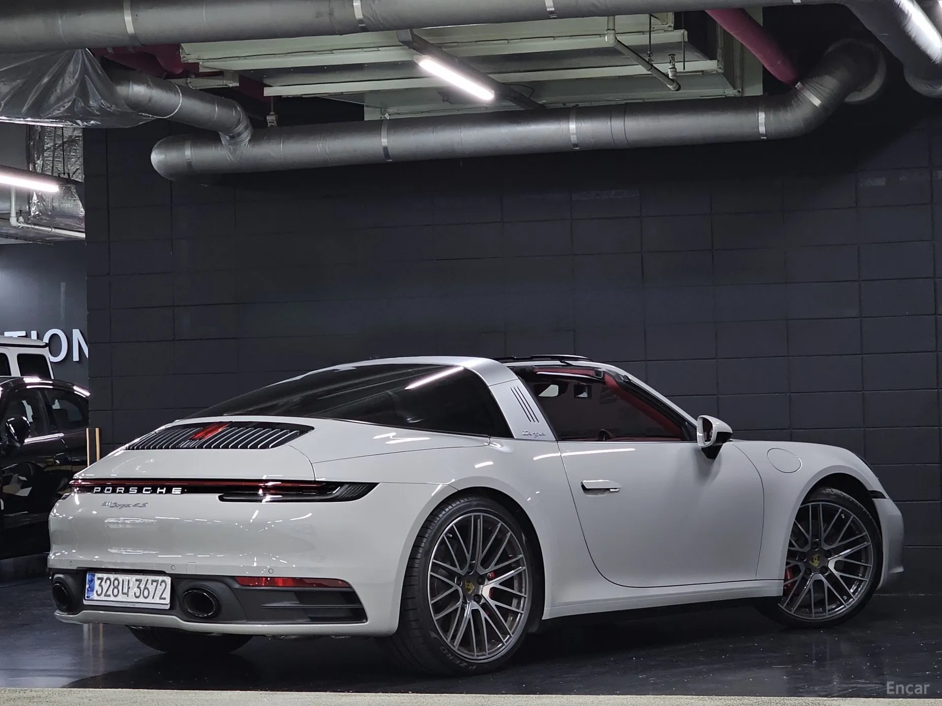 Porsche 911 (992) превью 5