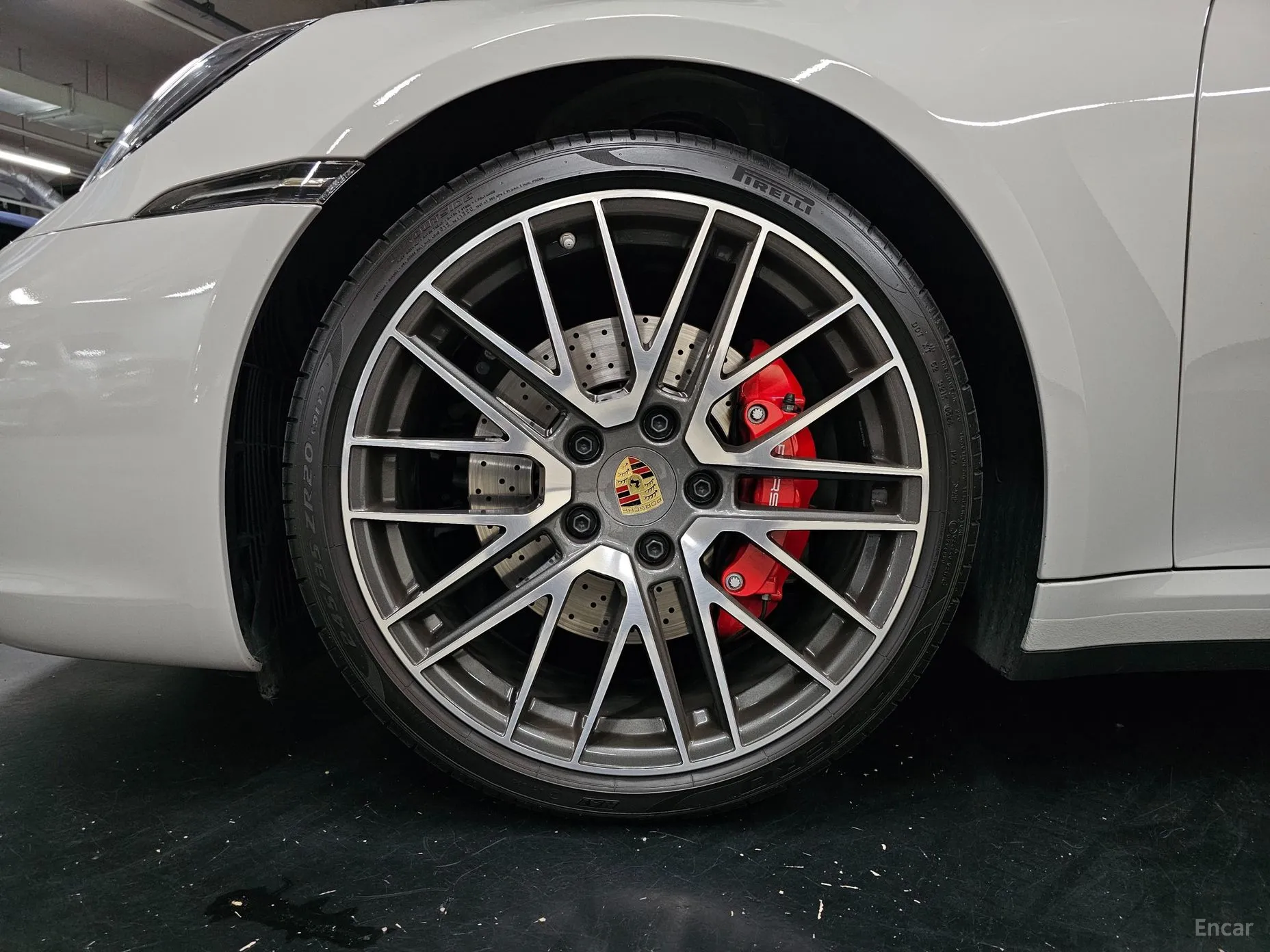 Porsche 911 (992) превью 6
