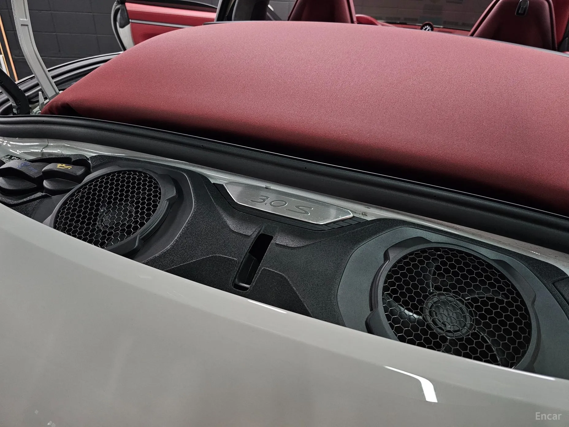 Porsche 911 (992) превью 9