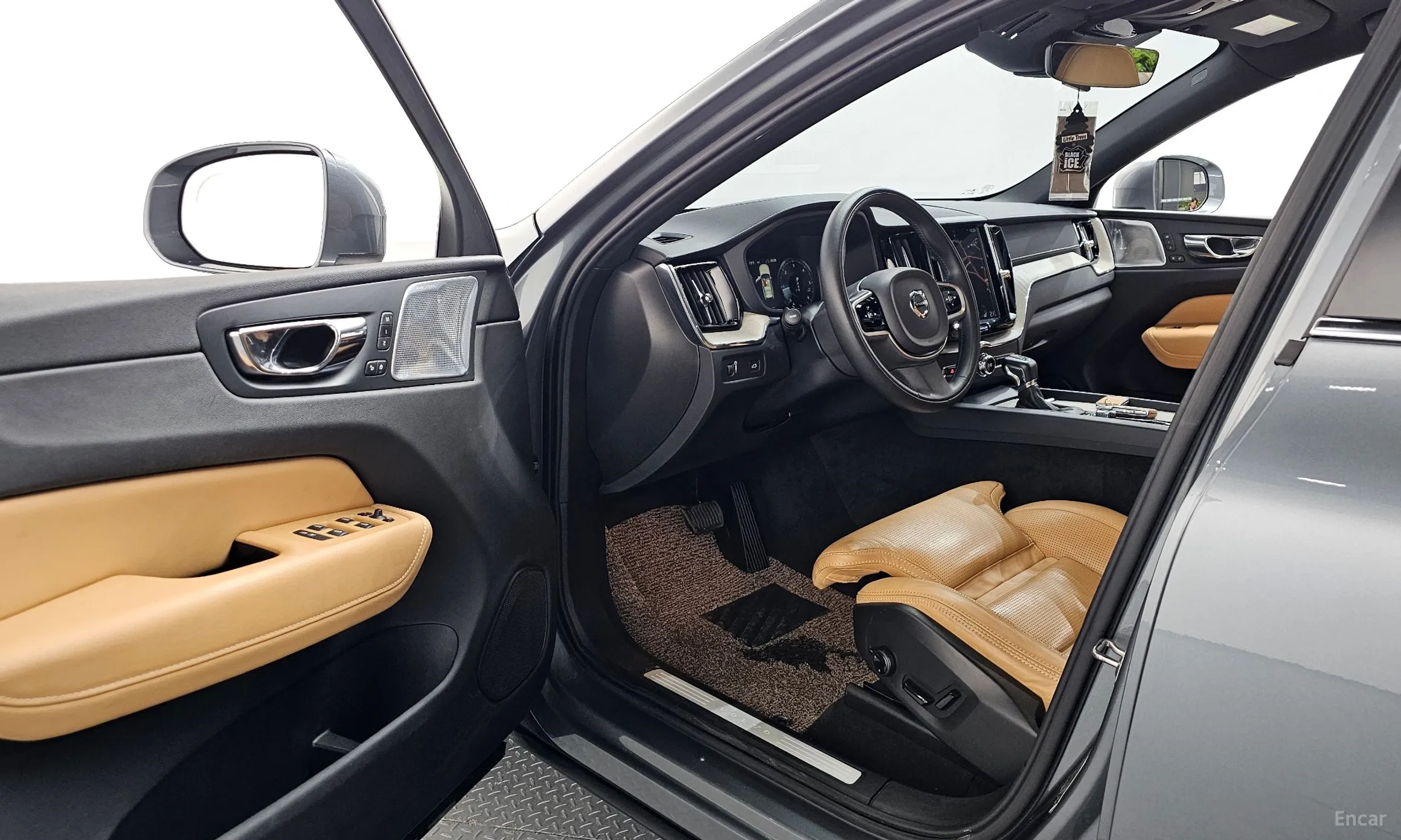 Volvo XC60 Gen 2 превью 10