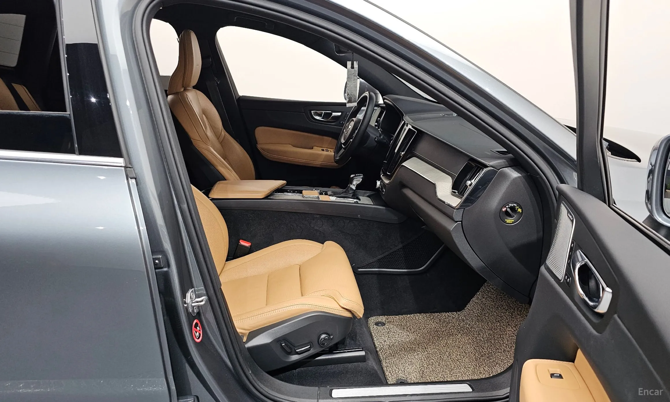 Volvo XC60 Gen 2 превью 11