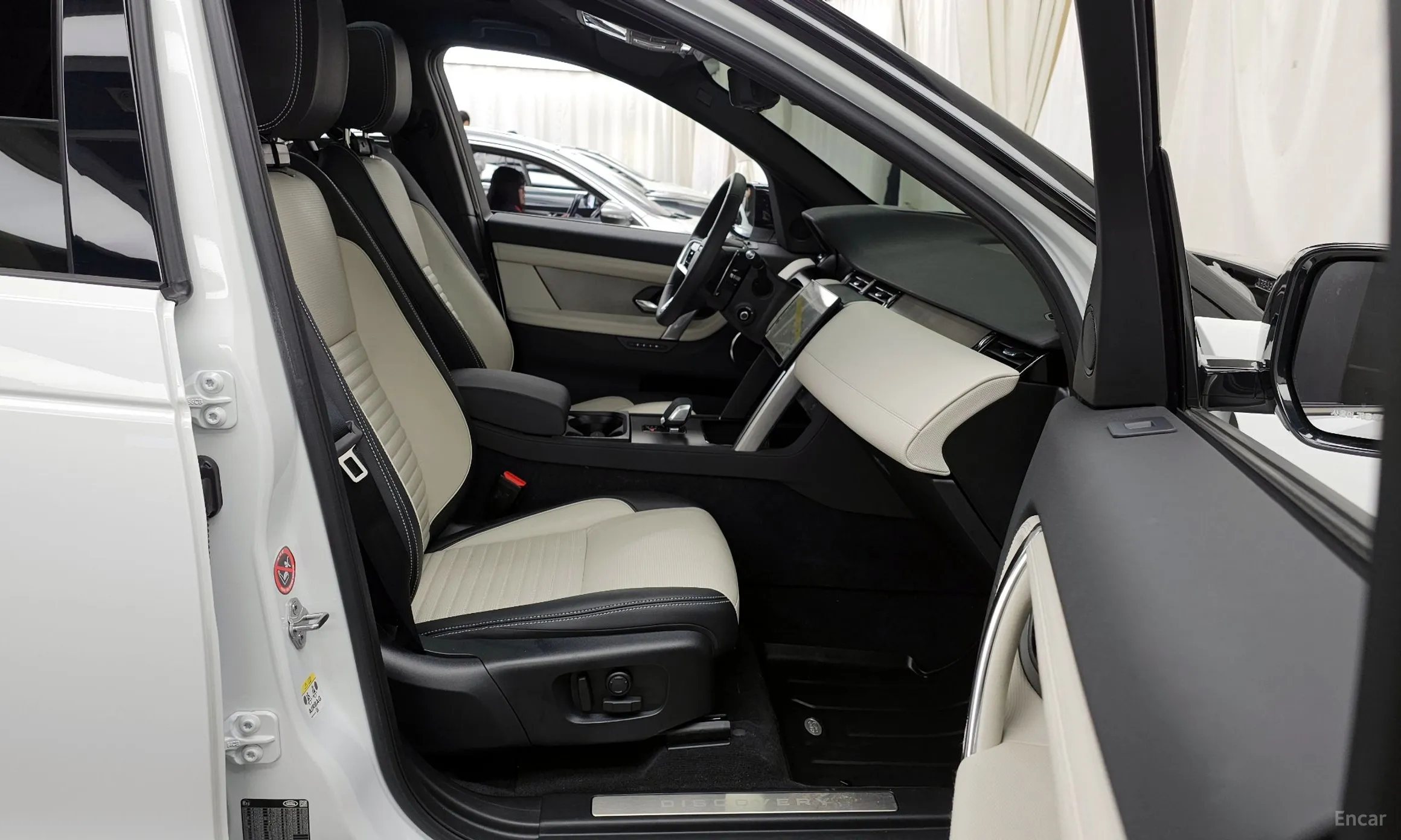 Land Rover Discovery Sports превью 11