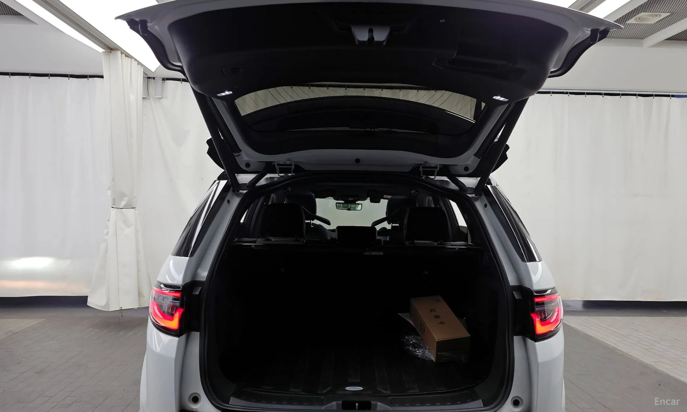 Land Rover Discovery Sports превью 20
