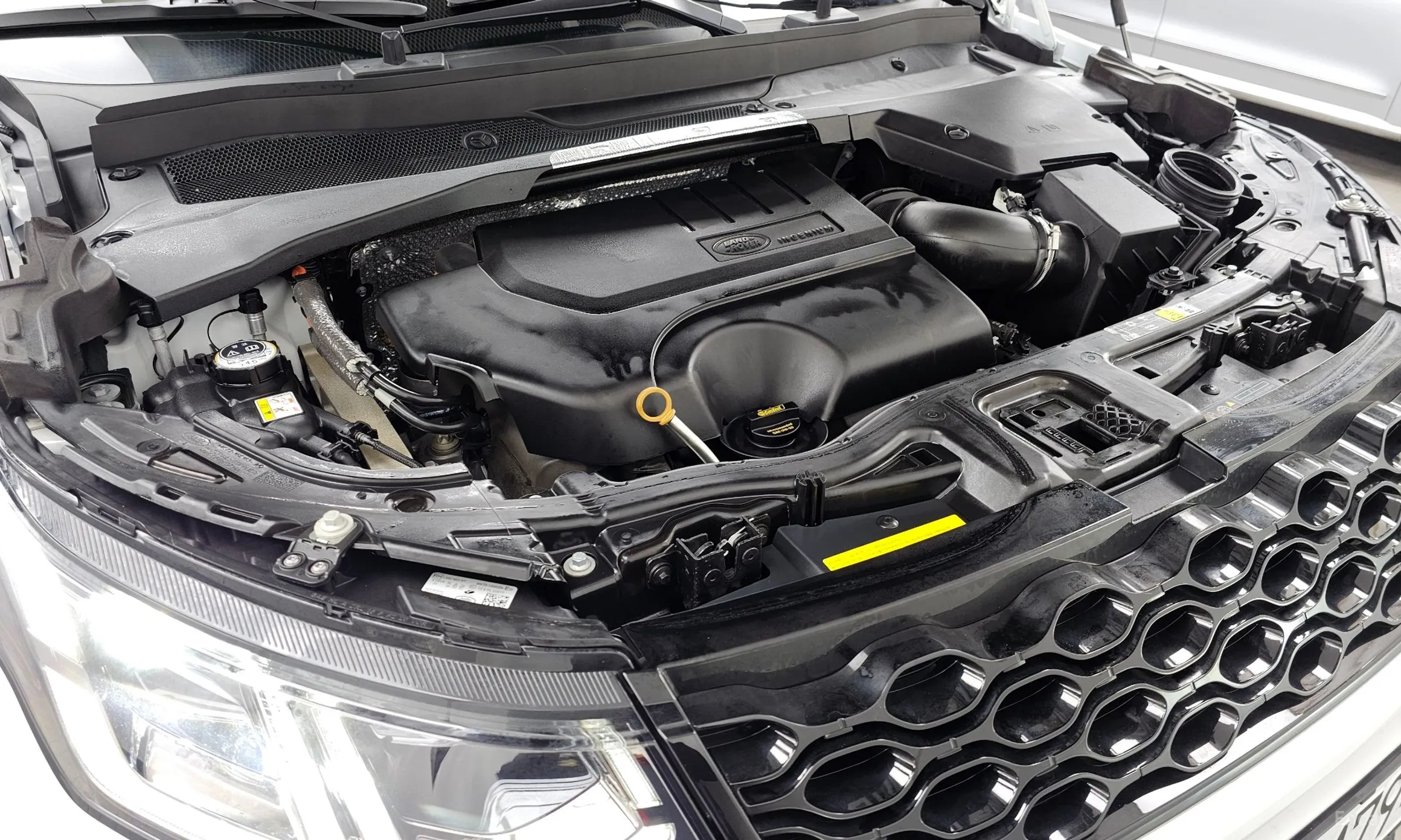 Land Rover Discovery Sports превью 6
