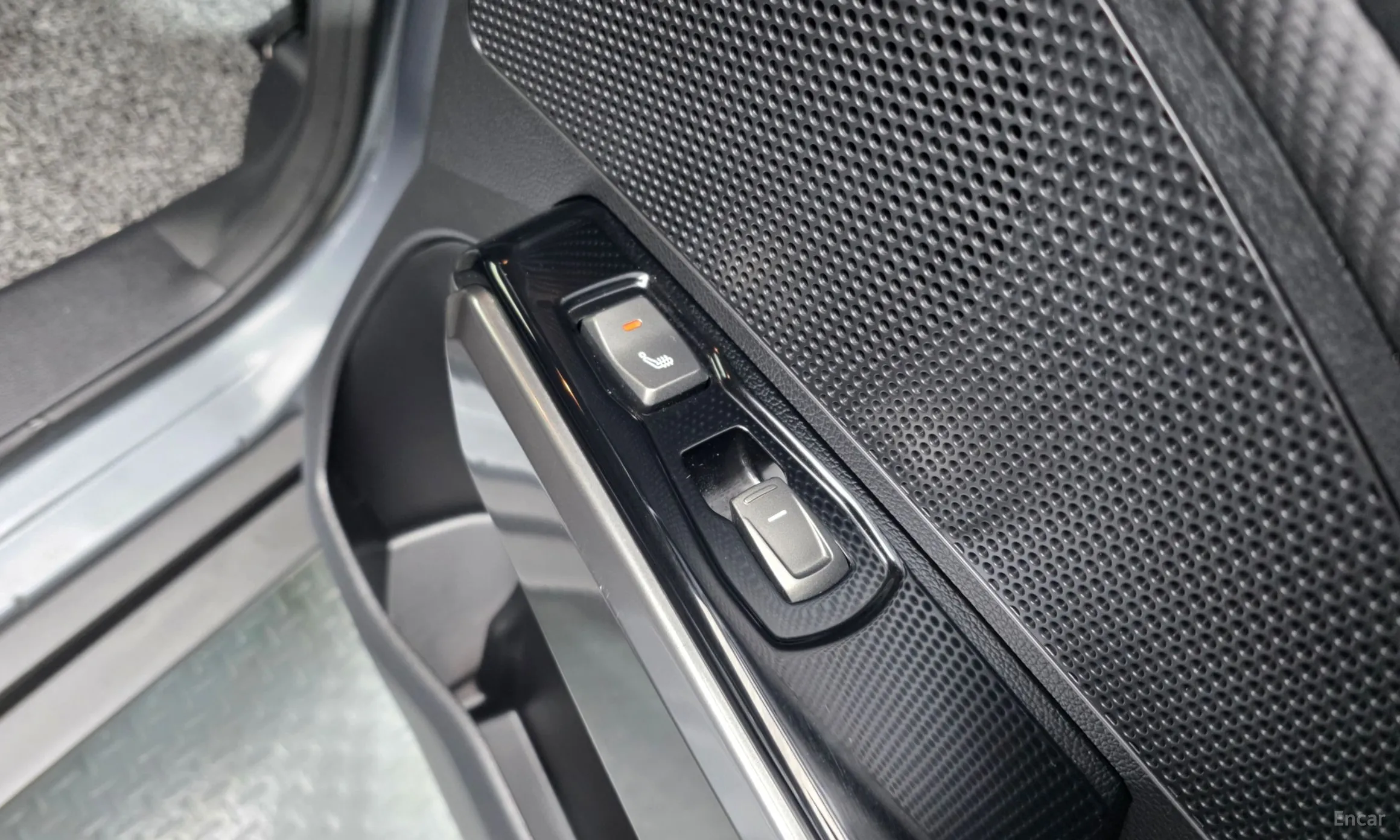 KG Mobility (SsangYong) Tivoli Air превью 19