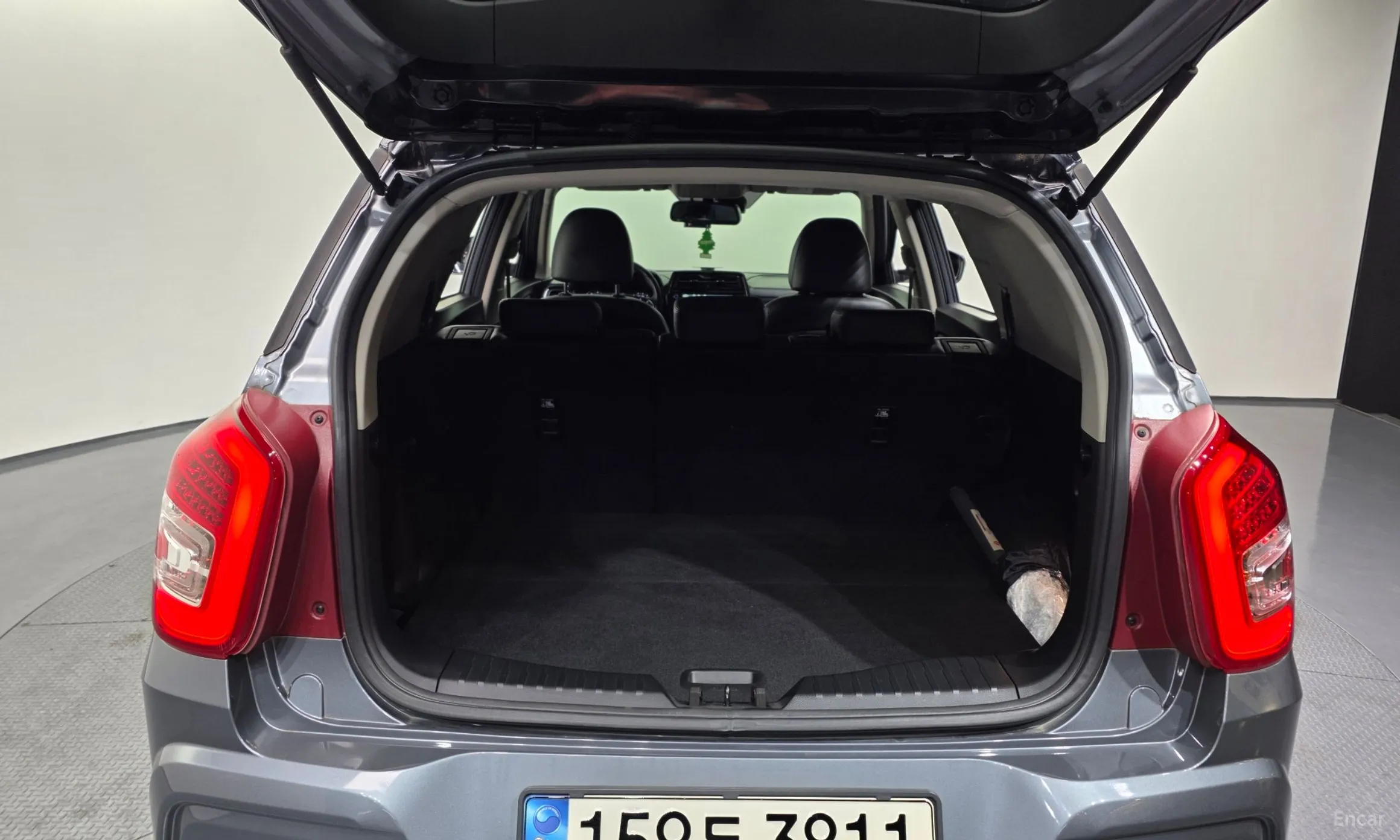 KG Mobility (SsangYong) Tivoli Air превью 20