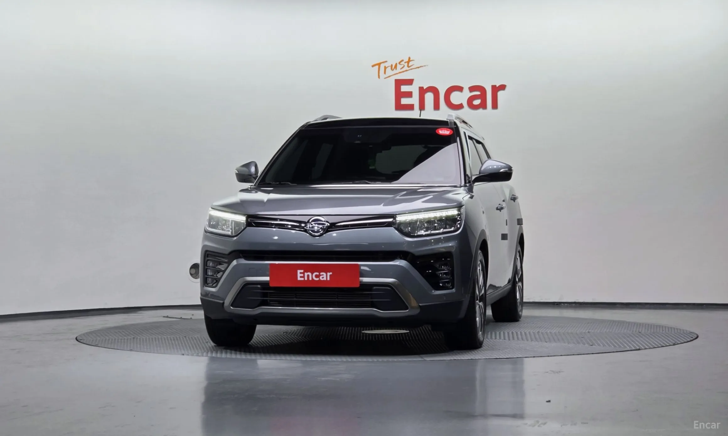 KG Mobility (SsangYong) Tivoli Air превью 3