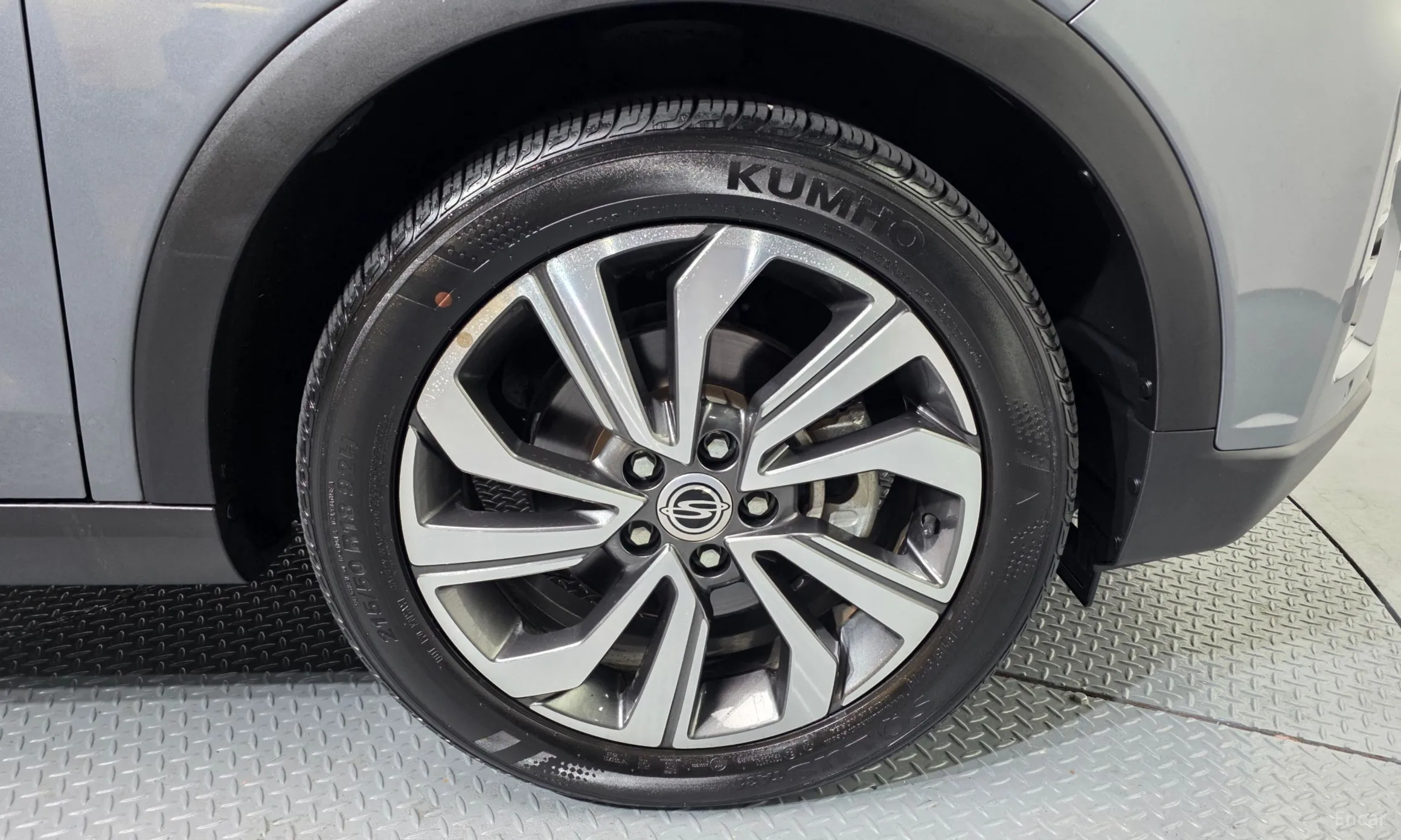 KG Mobility (SsangYong) Tivoli Air превью 5