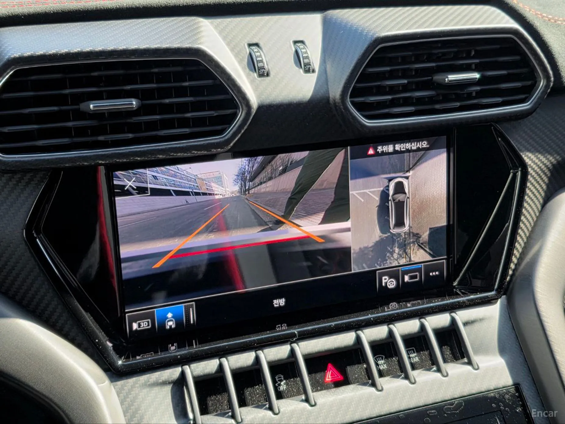 Lamborghini Urus превью 13