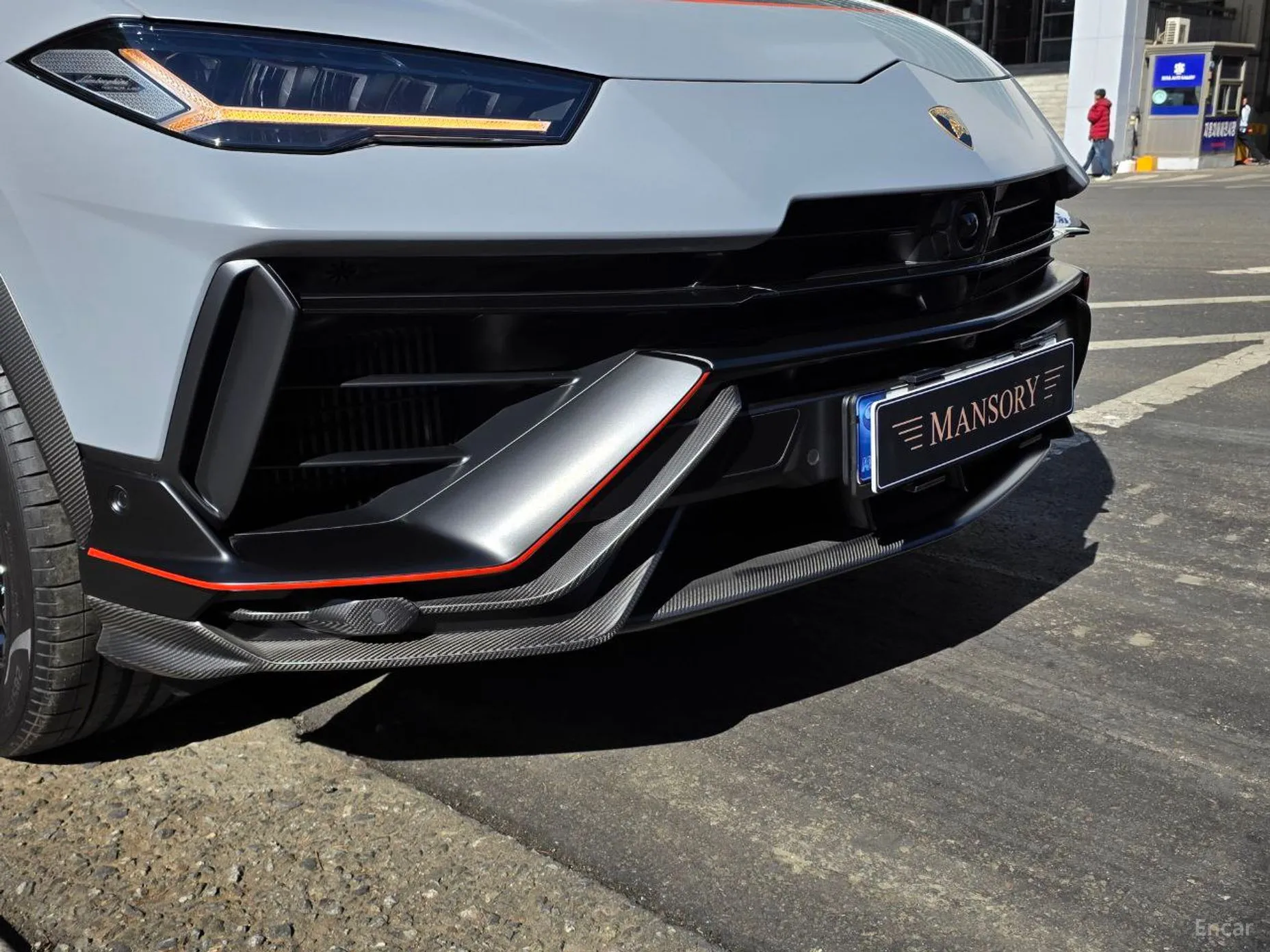 Lamborghini Urus превью 18