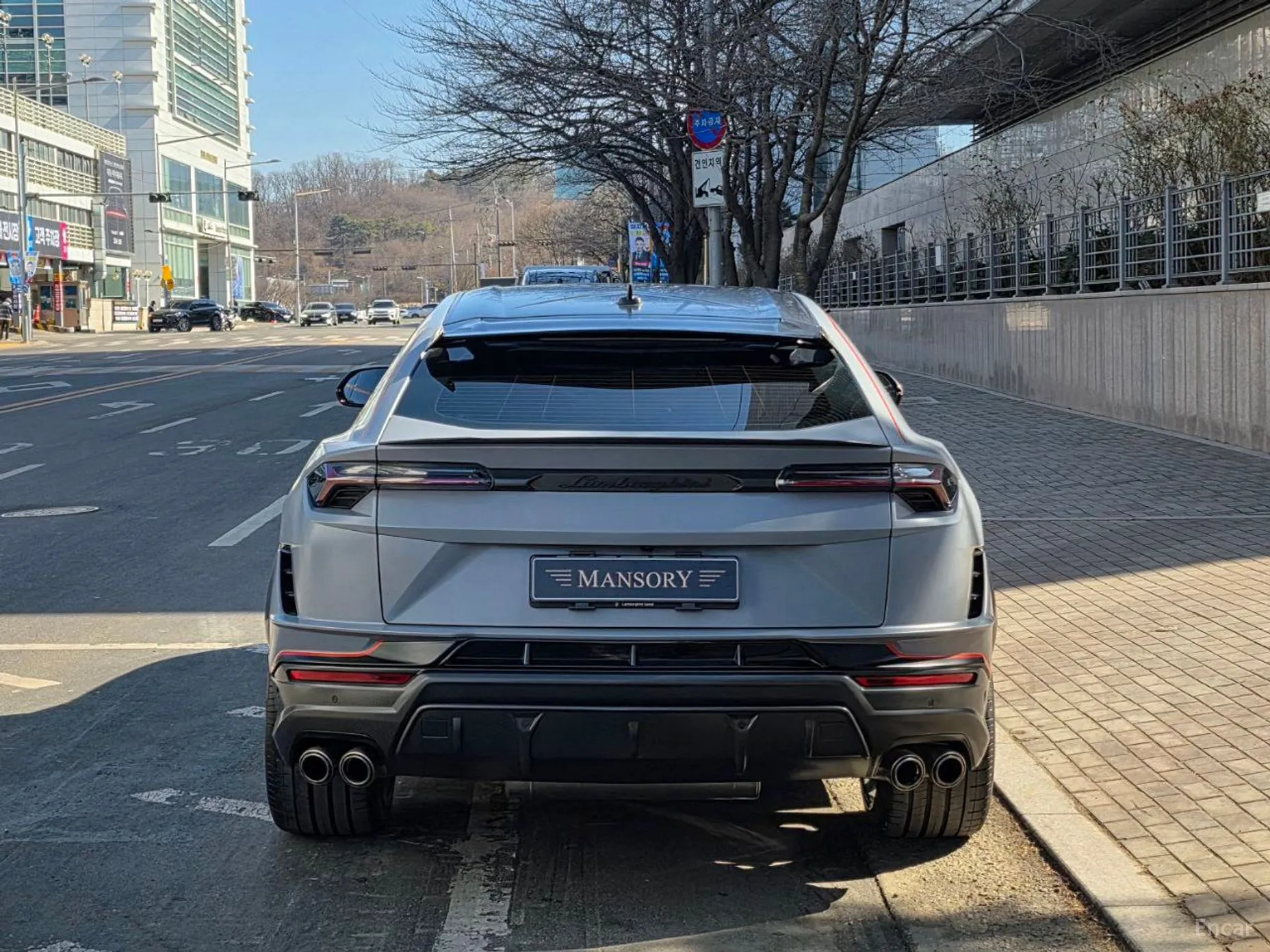 Lamborghini Urus превью 4
