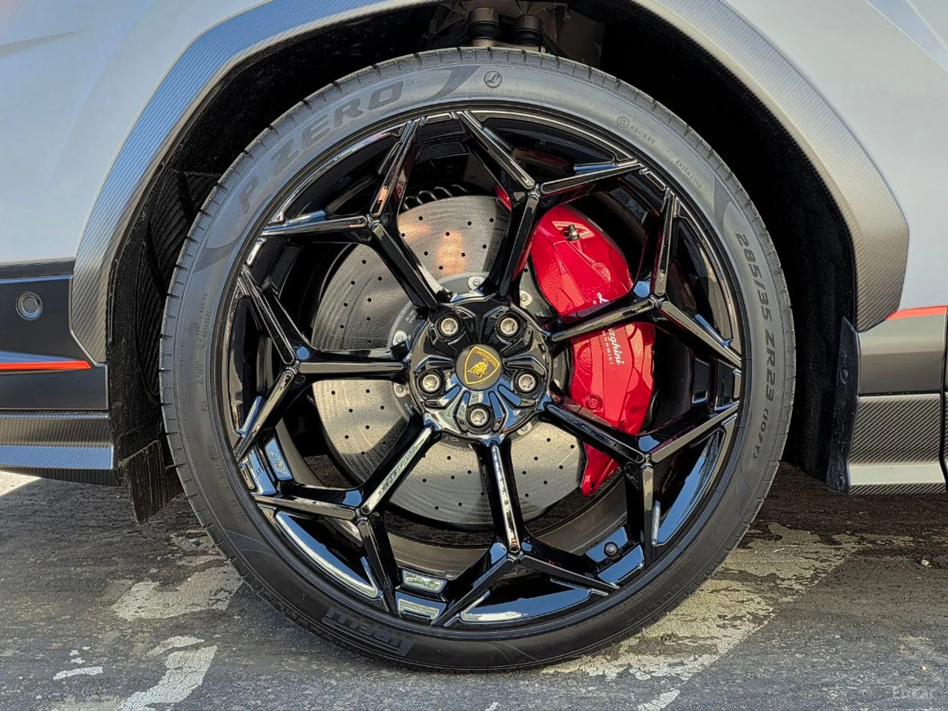 Lamborghini Urus превью 5
