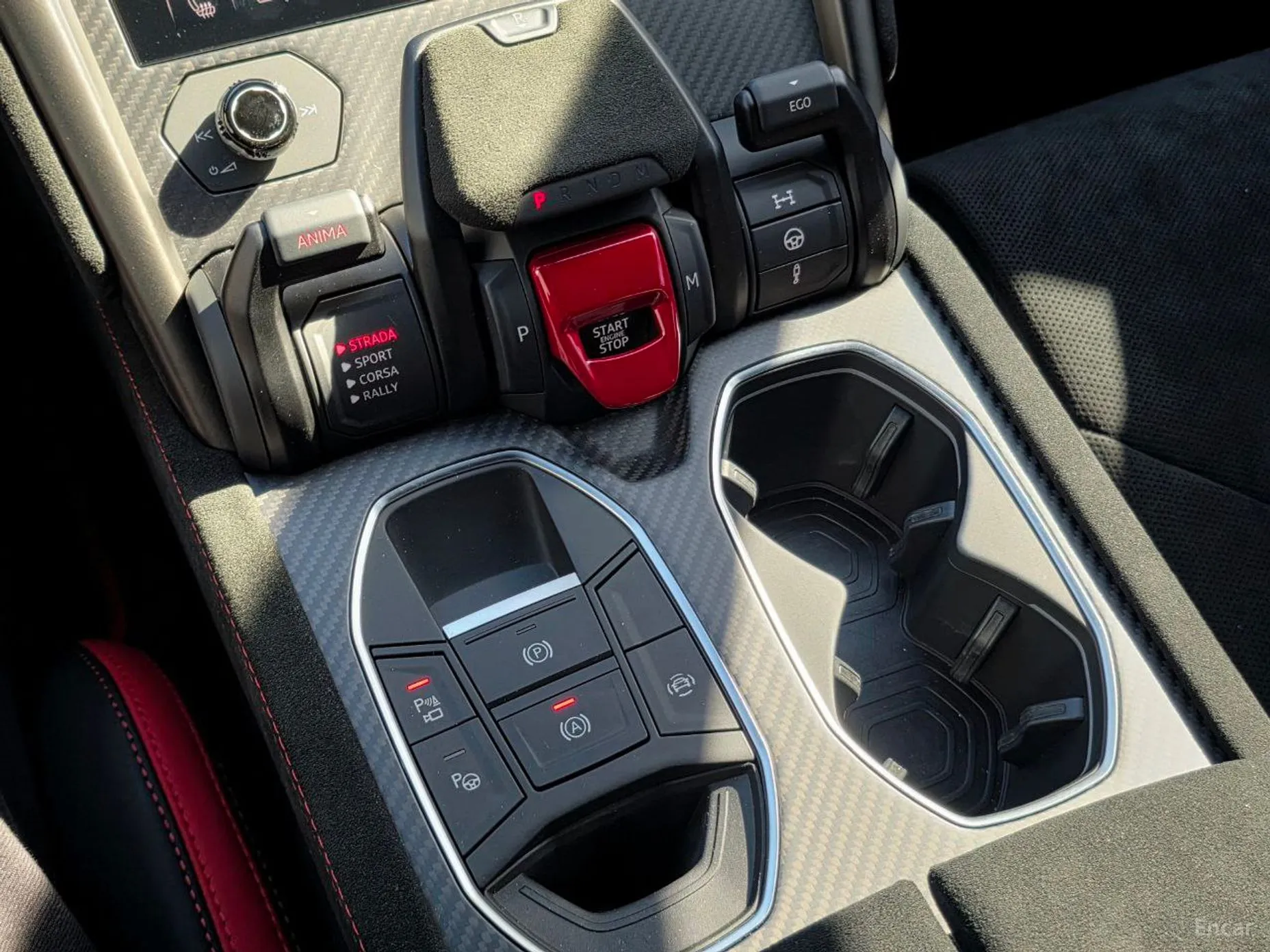 Lamborghini Urus превью 9