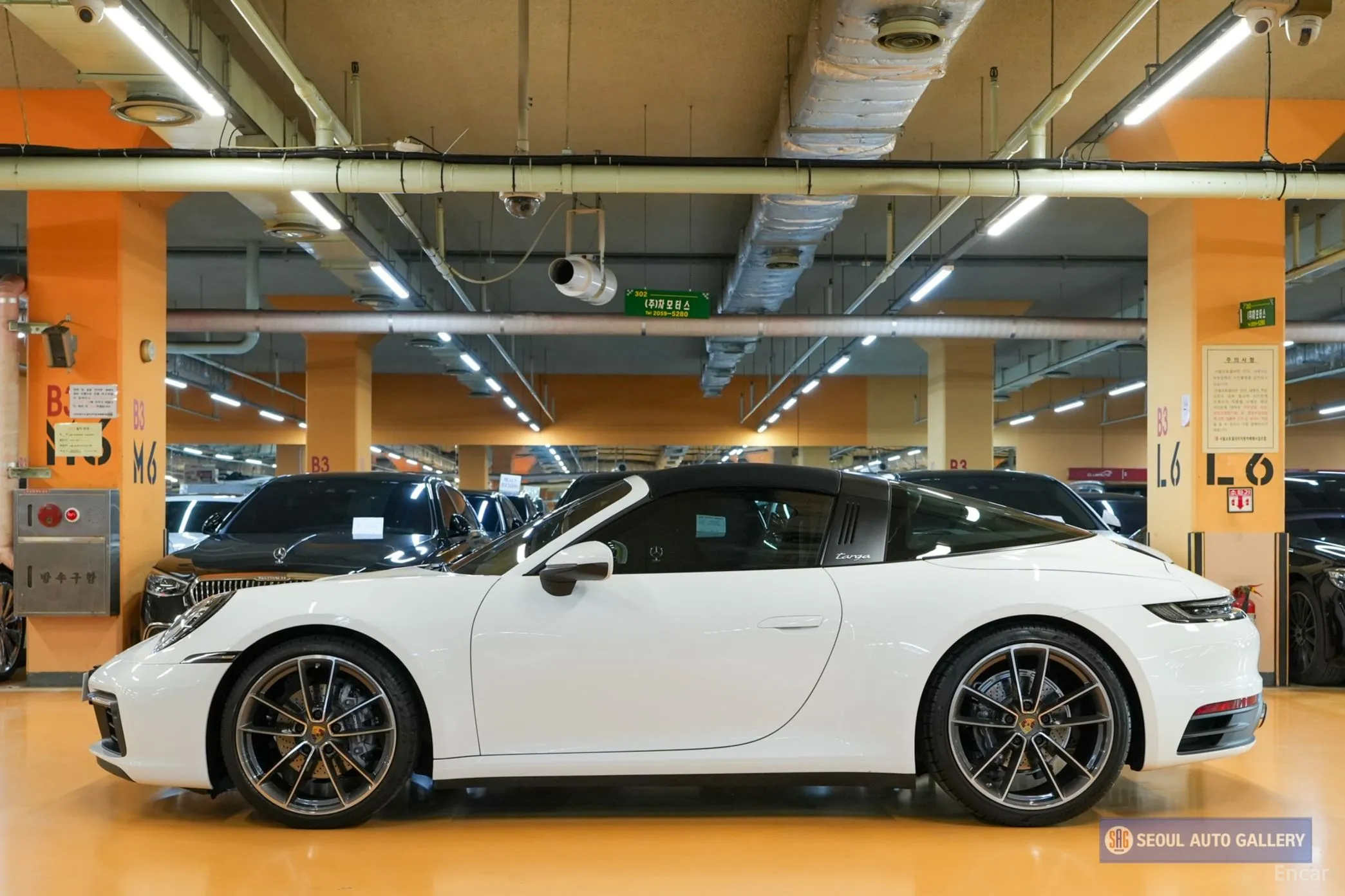 Porsche 911 (992) превью 4