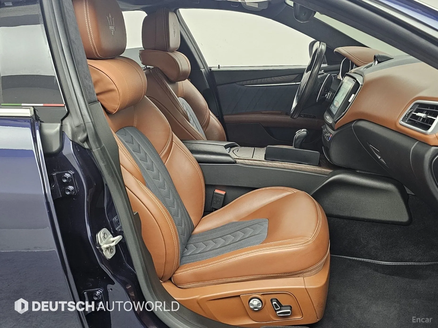 Maserati Ghibli превью 10