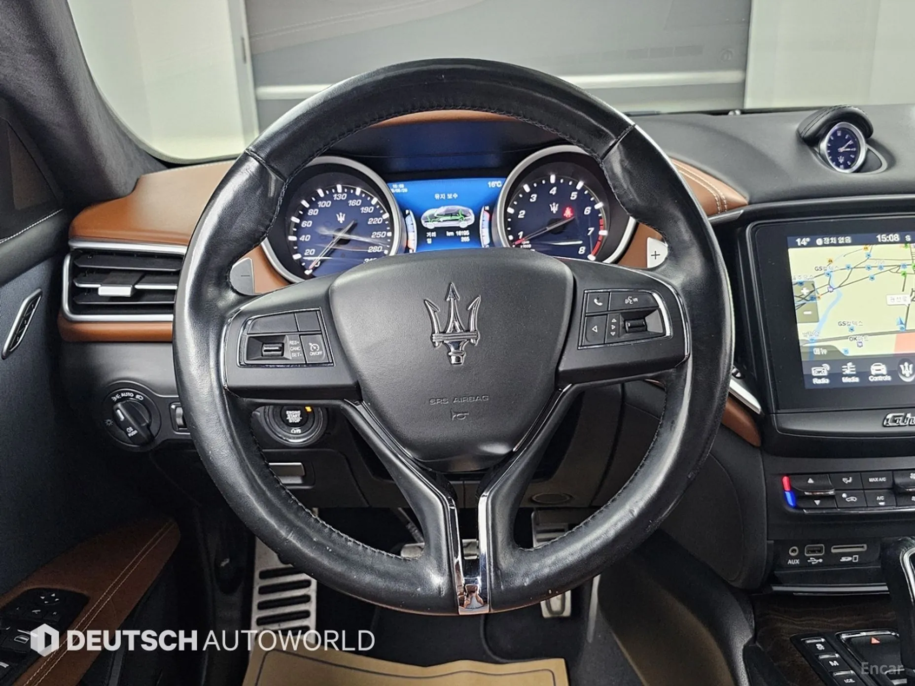 Maserati Ghibli превью 13