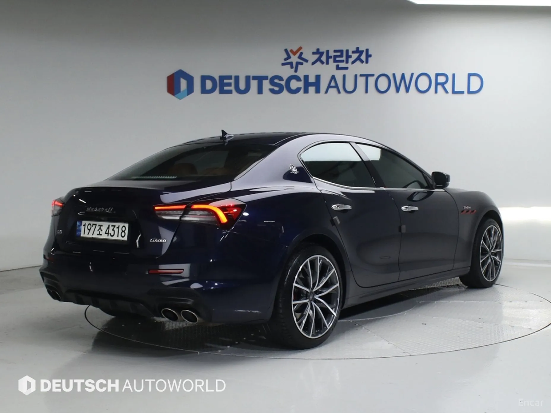 Maserati Ghibli превью 2