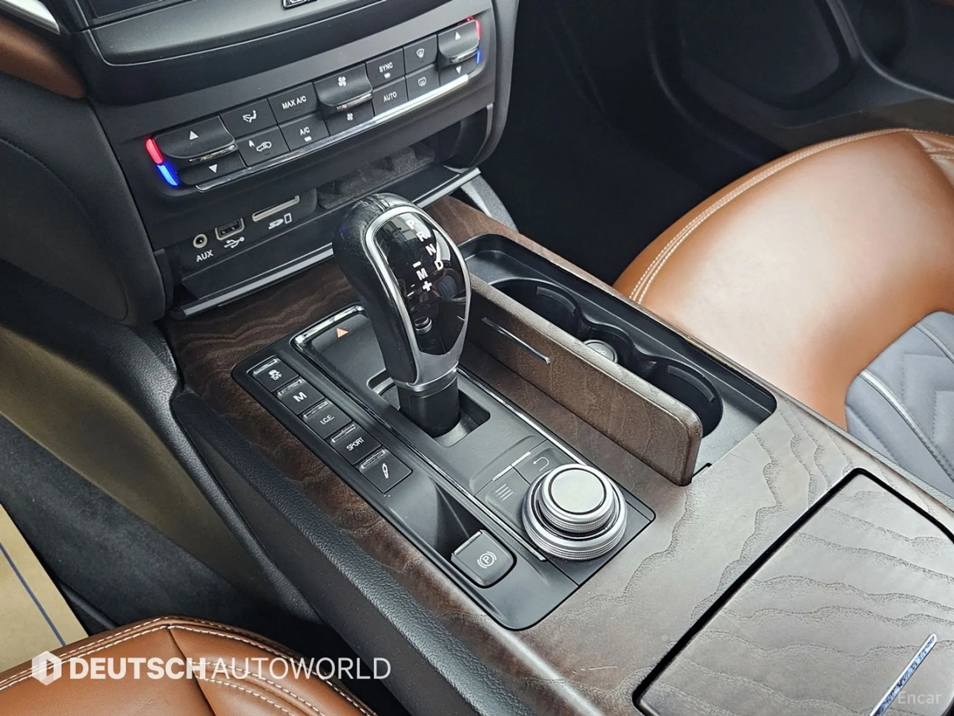 Maserati Ghibli превью 9