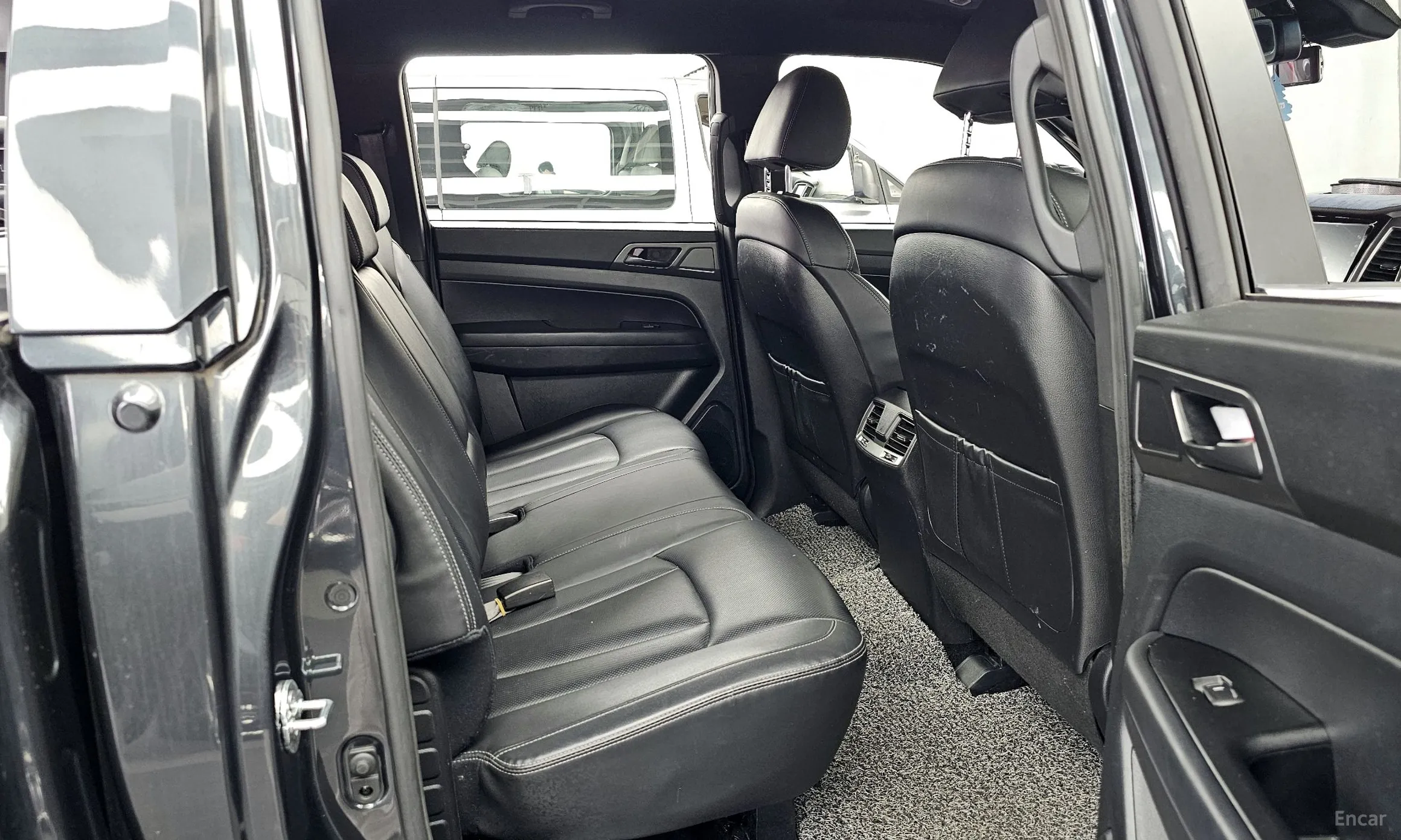 KG Mobility (SsangYong) Rexton Sports превью 12