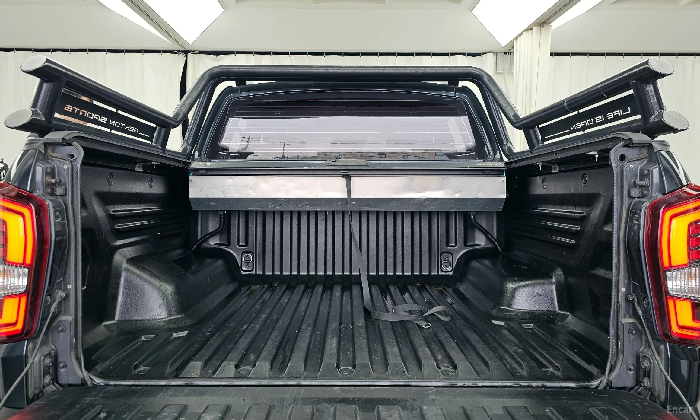 KG Mobility (SsangYong) Rexton Sports превью 20
