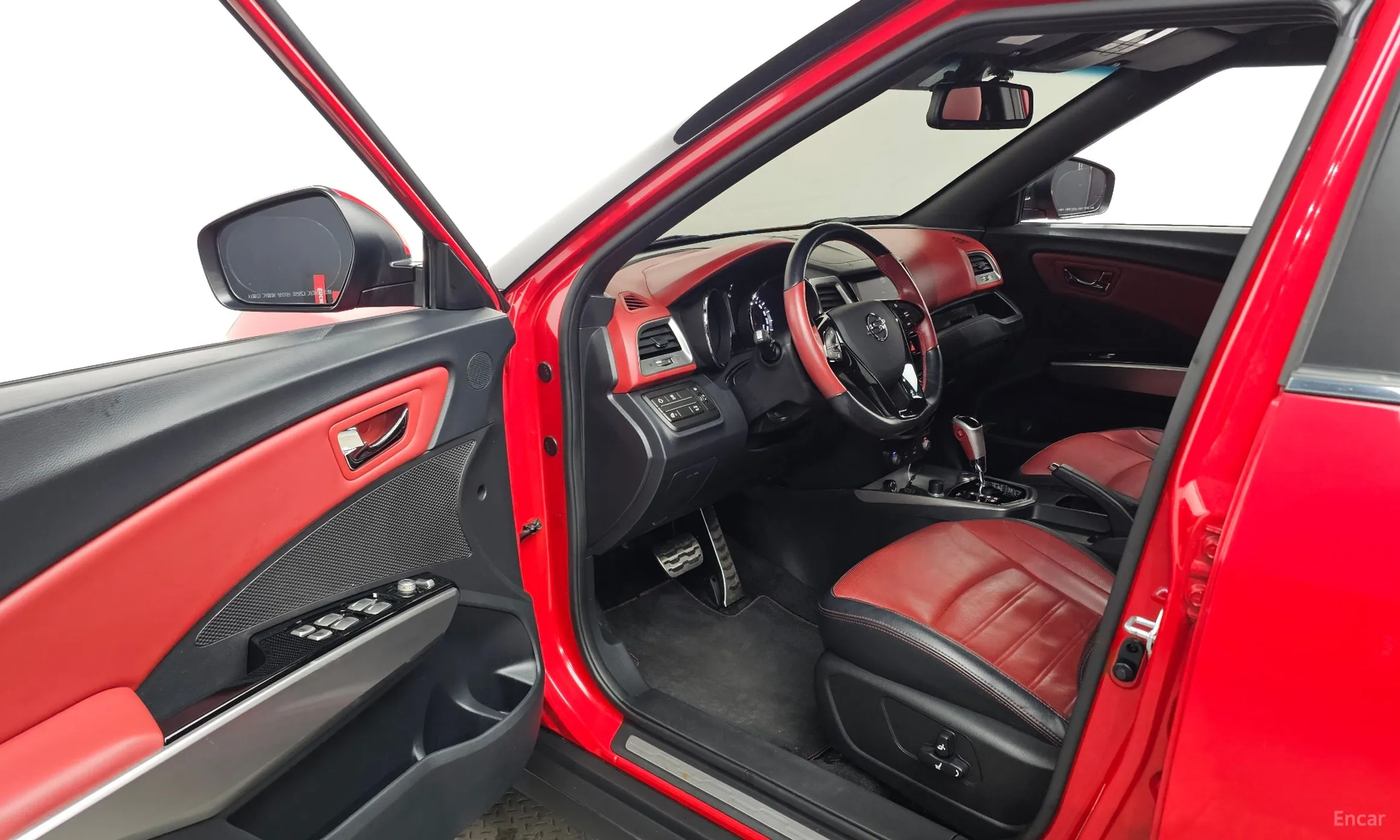KG Mobility (SsangYong) Tivoli, Lazio превью 10