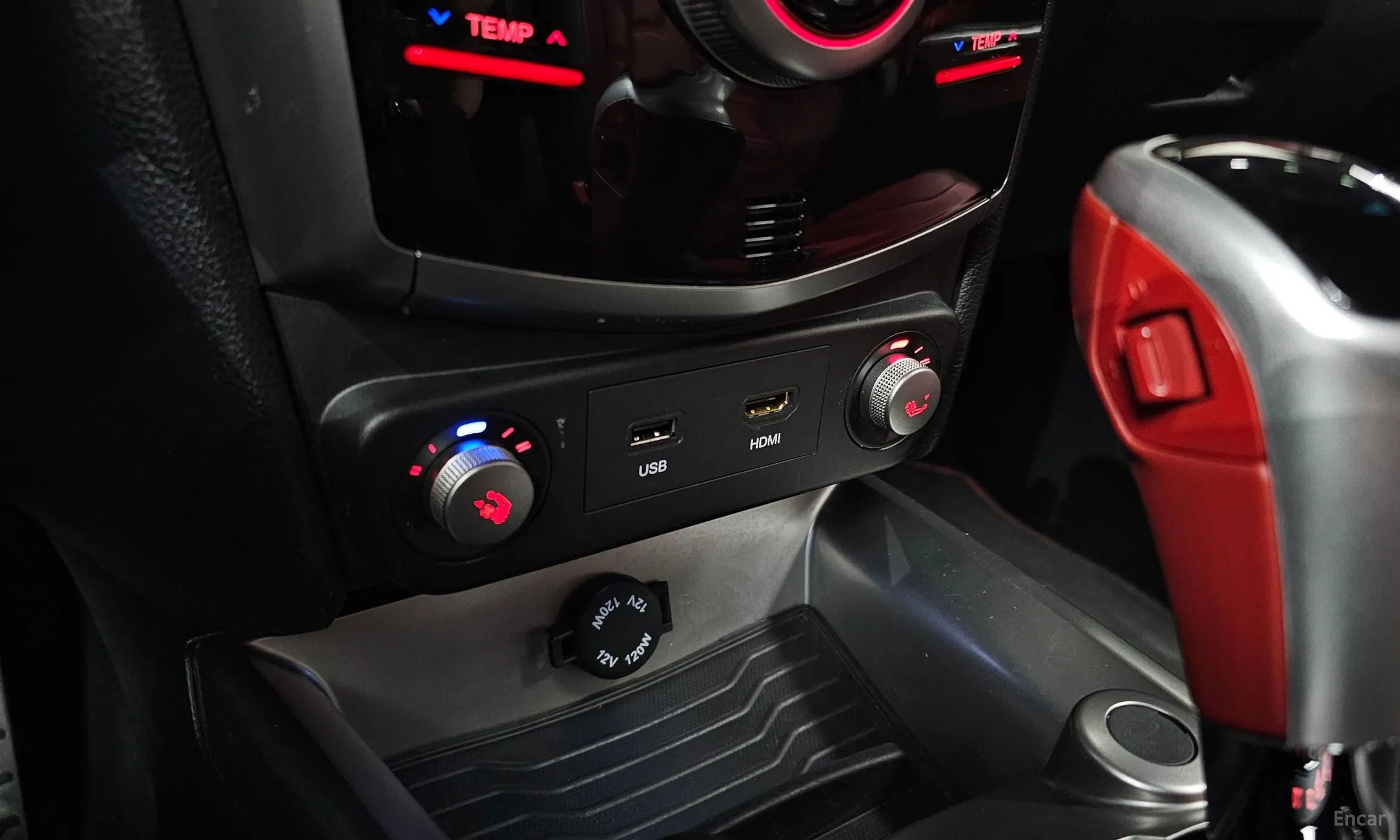 KG Mobility (SsangYong) Tivoli, Lazio превью 18