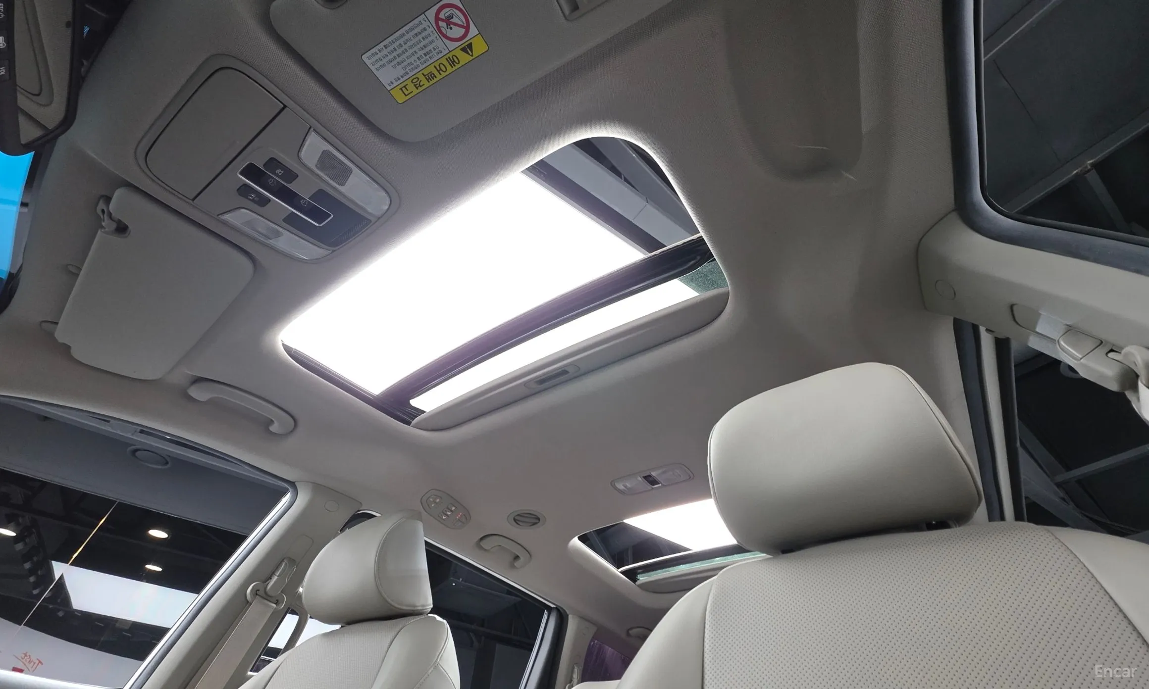 Kia Carnival превью 11