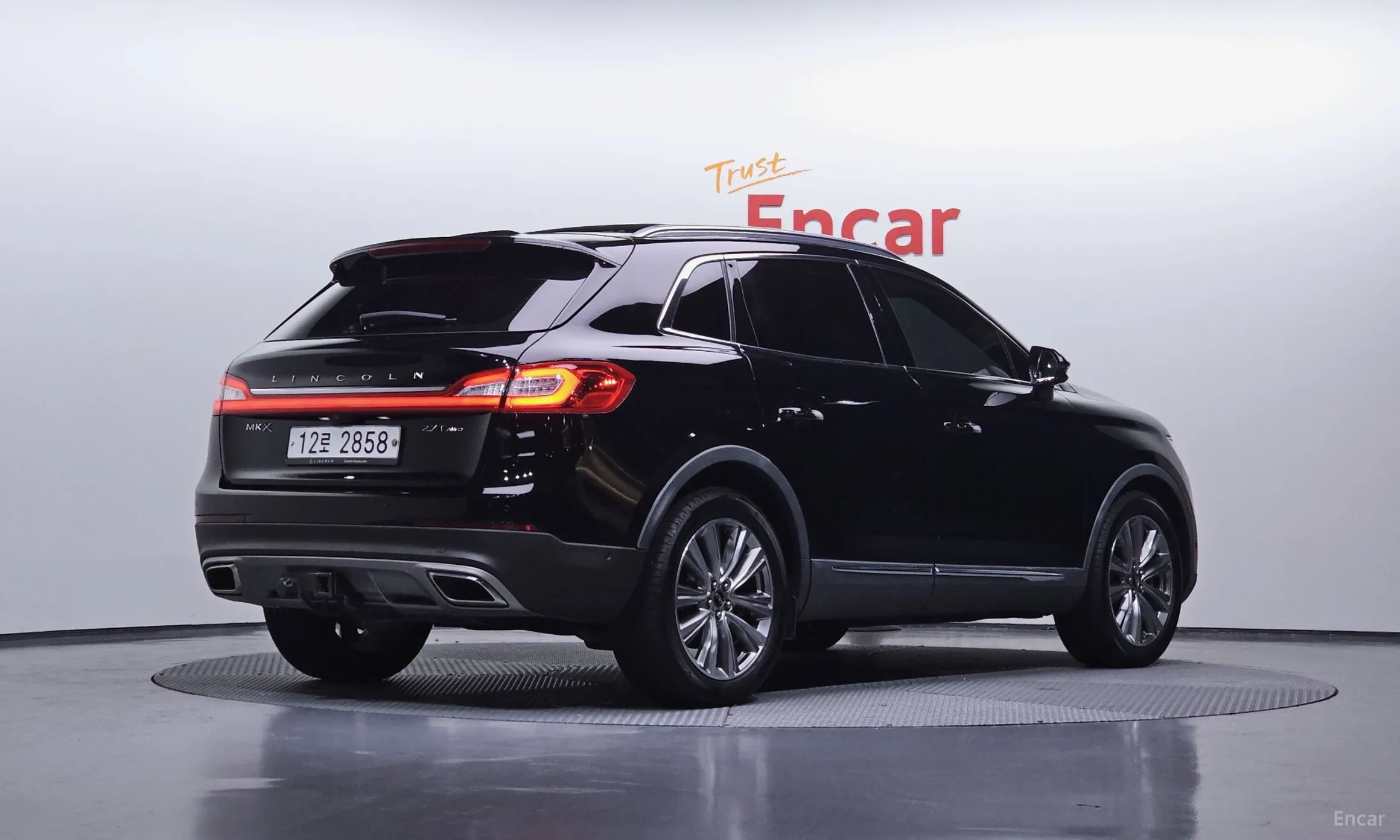Lincoln MKX 2nd Generation превью 2