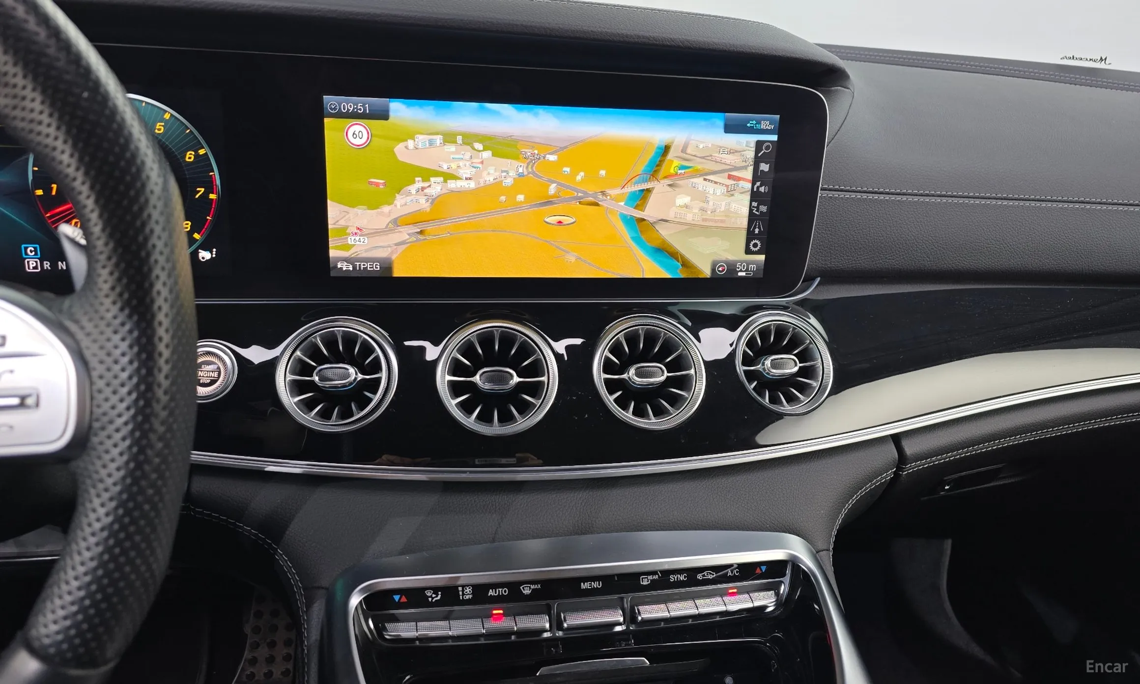 Mercedes Benz AMG GT превью 14