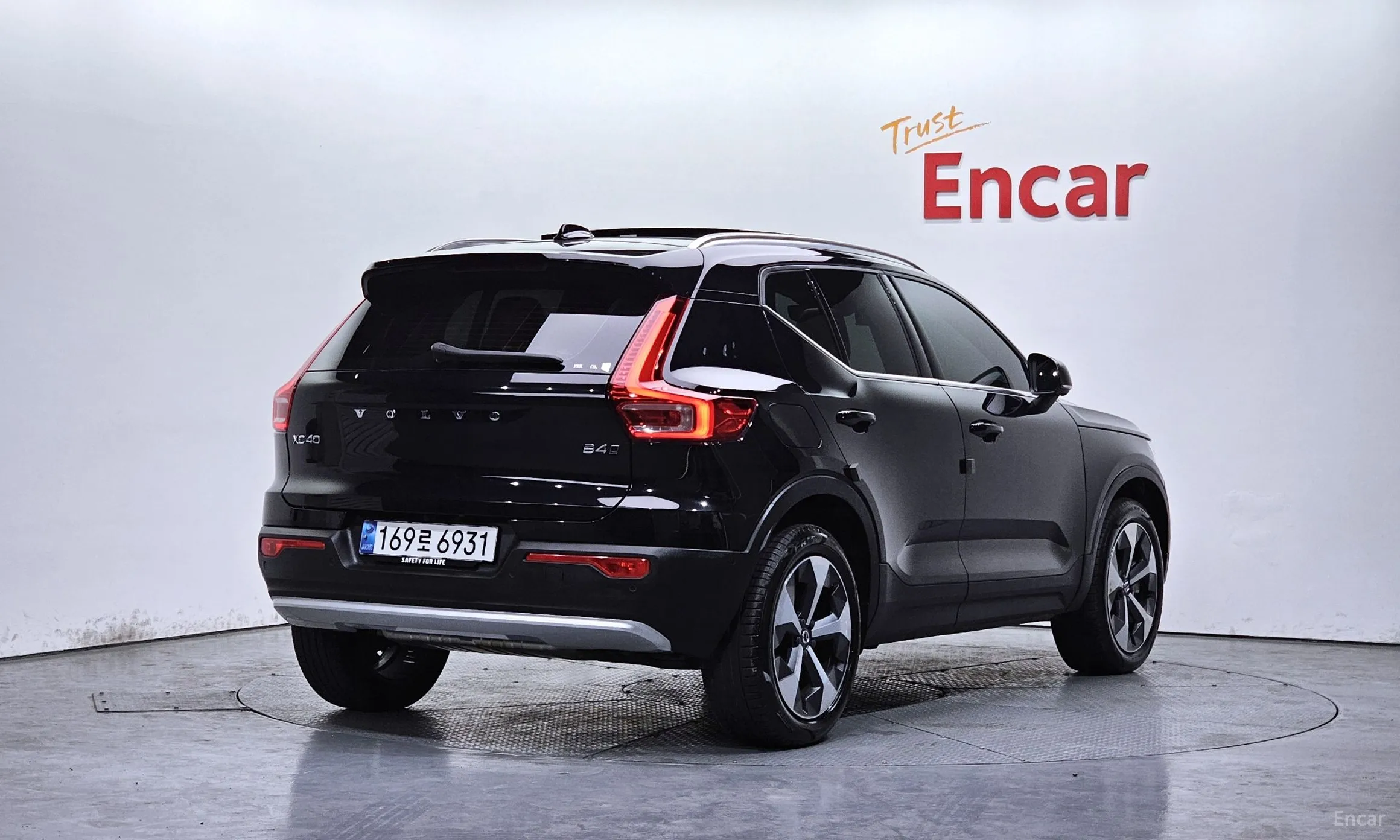 Volvo XC40 превью 2