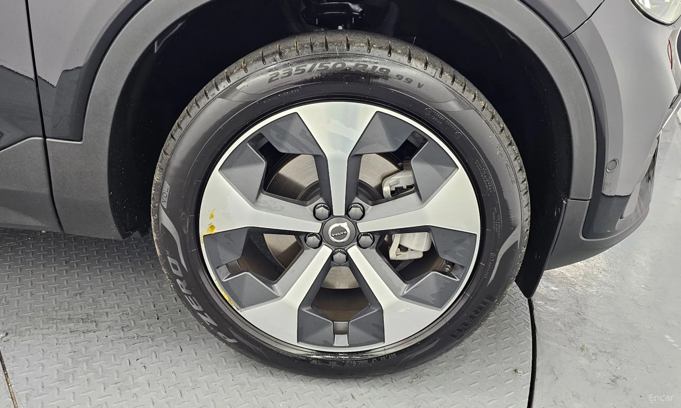 Volvo XC40 превью 5