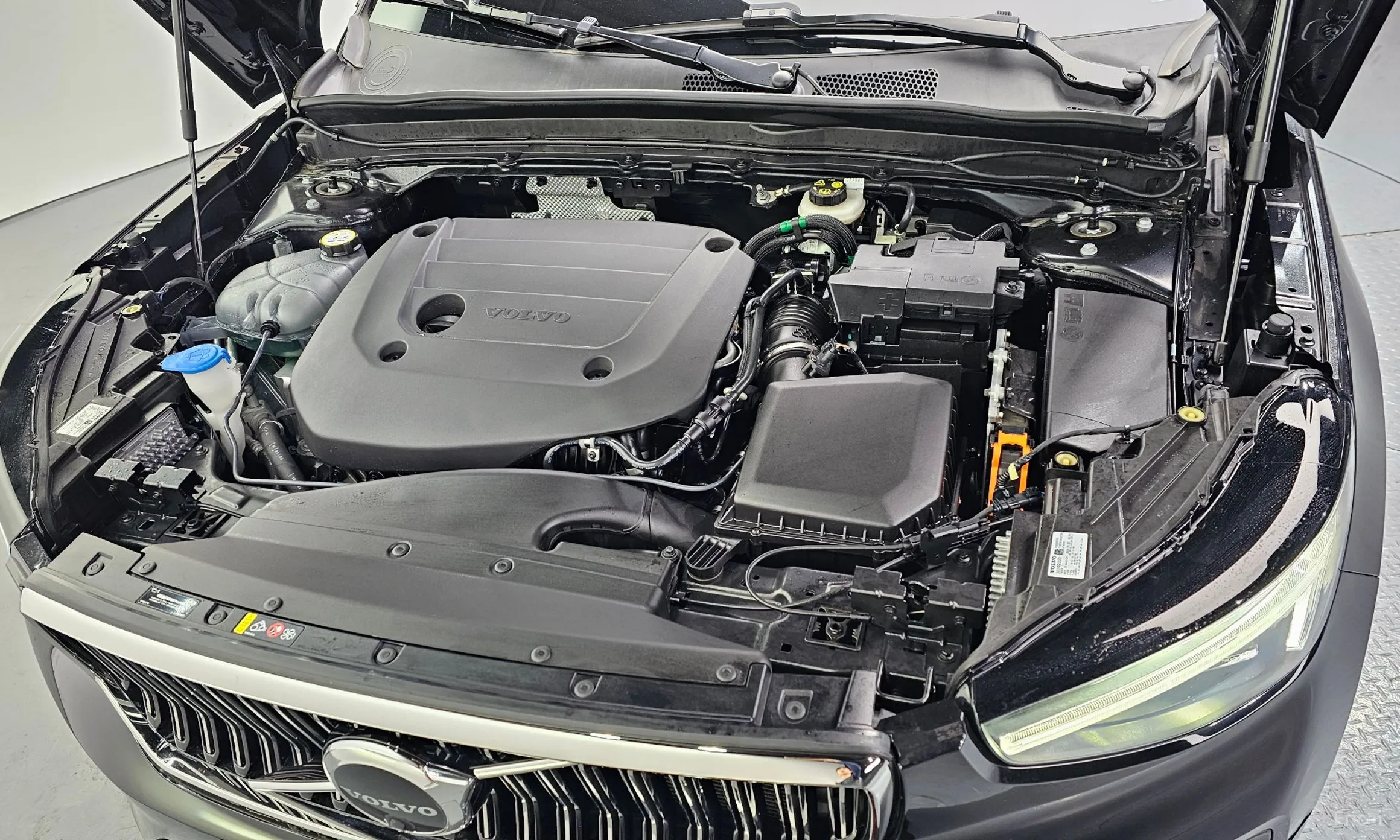 Volvo XC40 превью 6