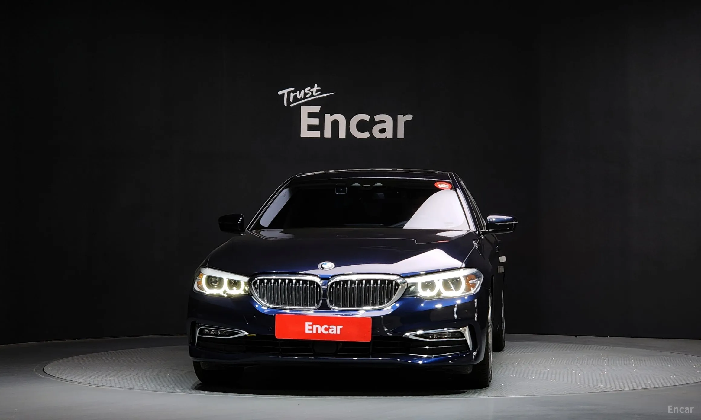 BMW 5 Series (G30) превью 3