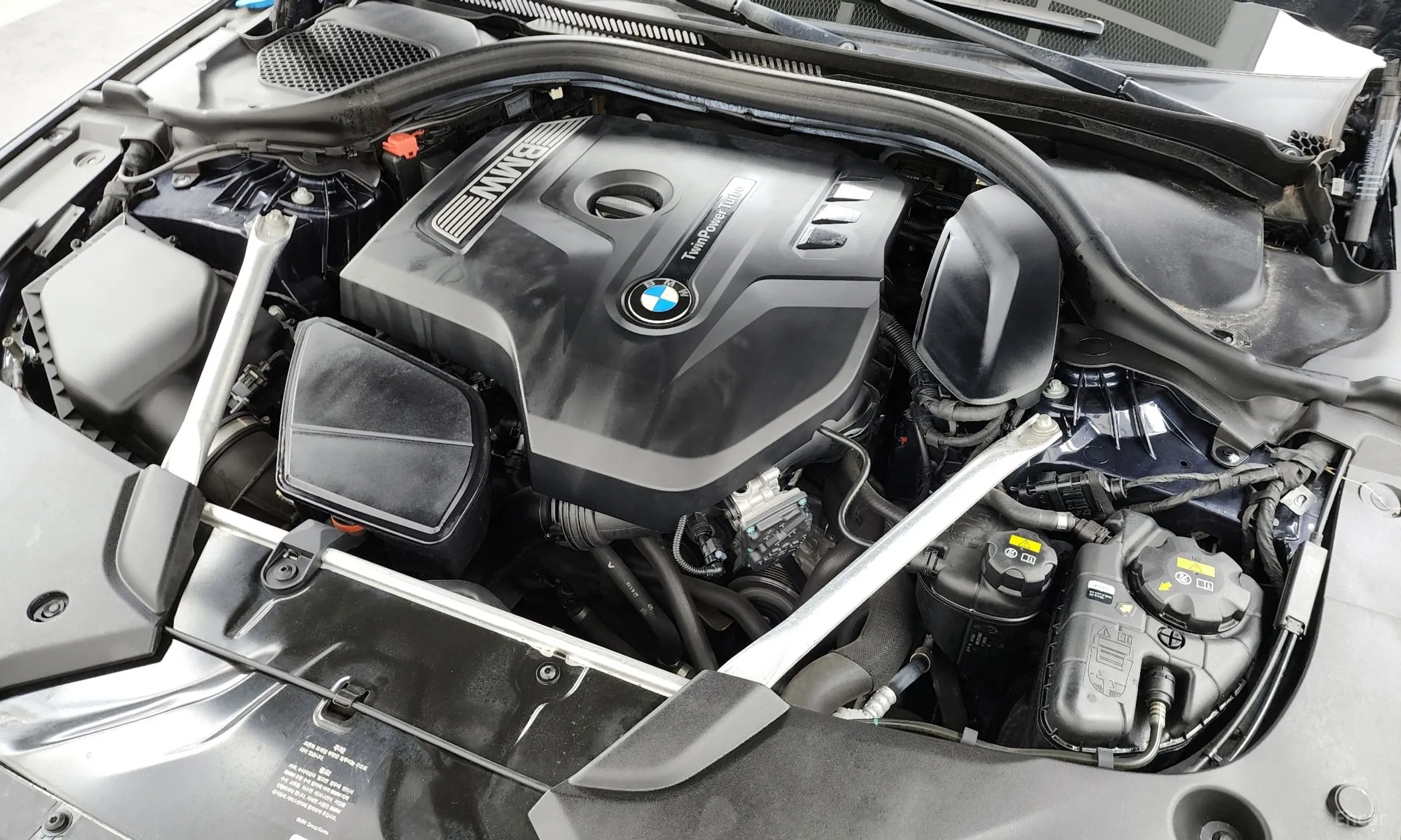 BMW 5 Series (G30) превью 6