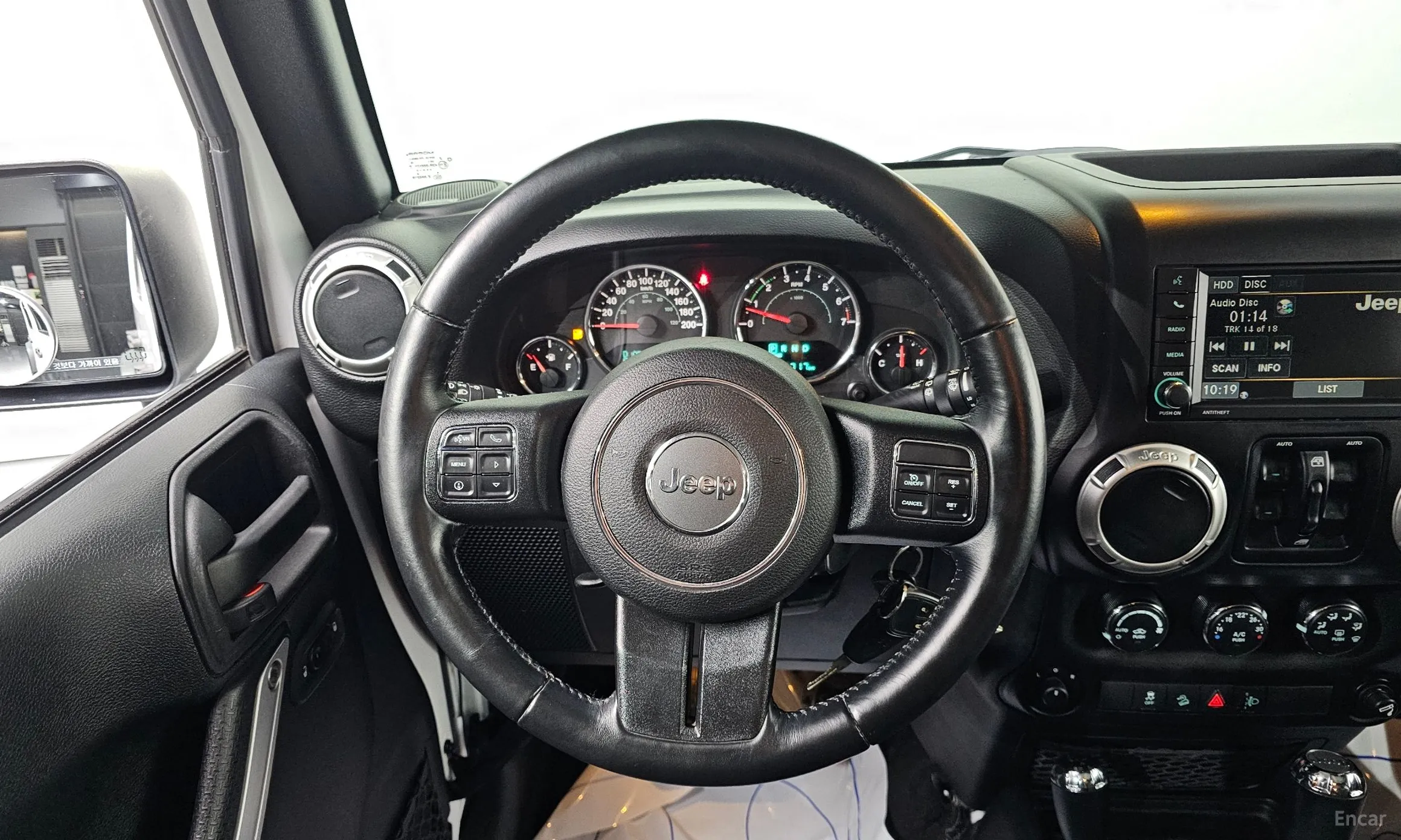 Jeep Wrangler (JK) превью 14