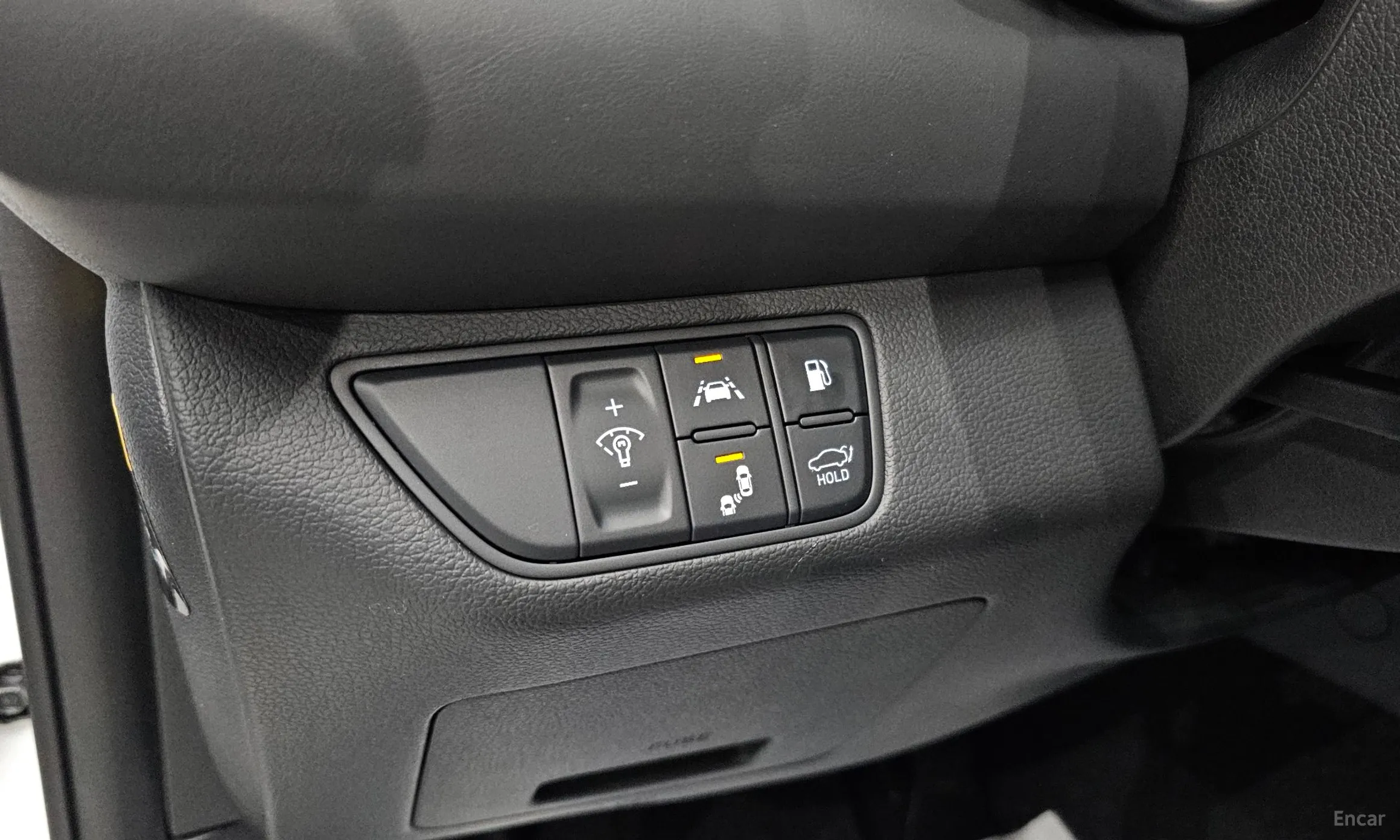 Genesis G70 превью 14