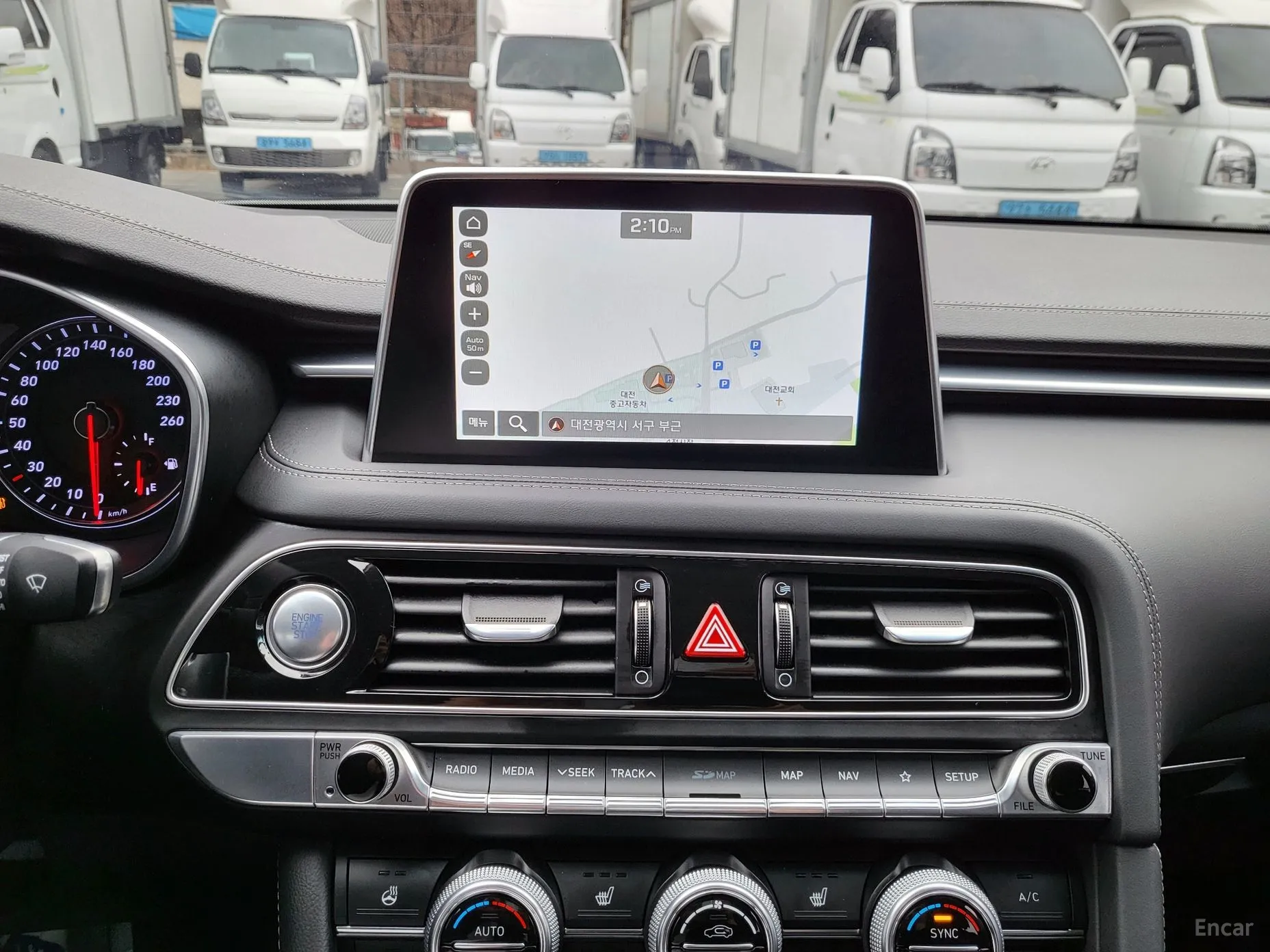Genesis G70 превью 16